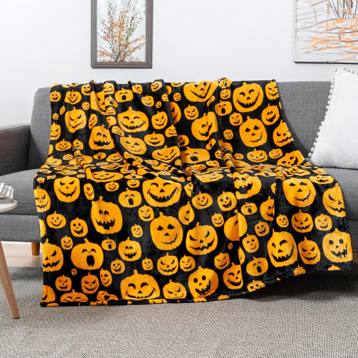 Halloween Pumpkin Black and Orange Fleece Throw Blanket