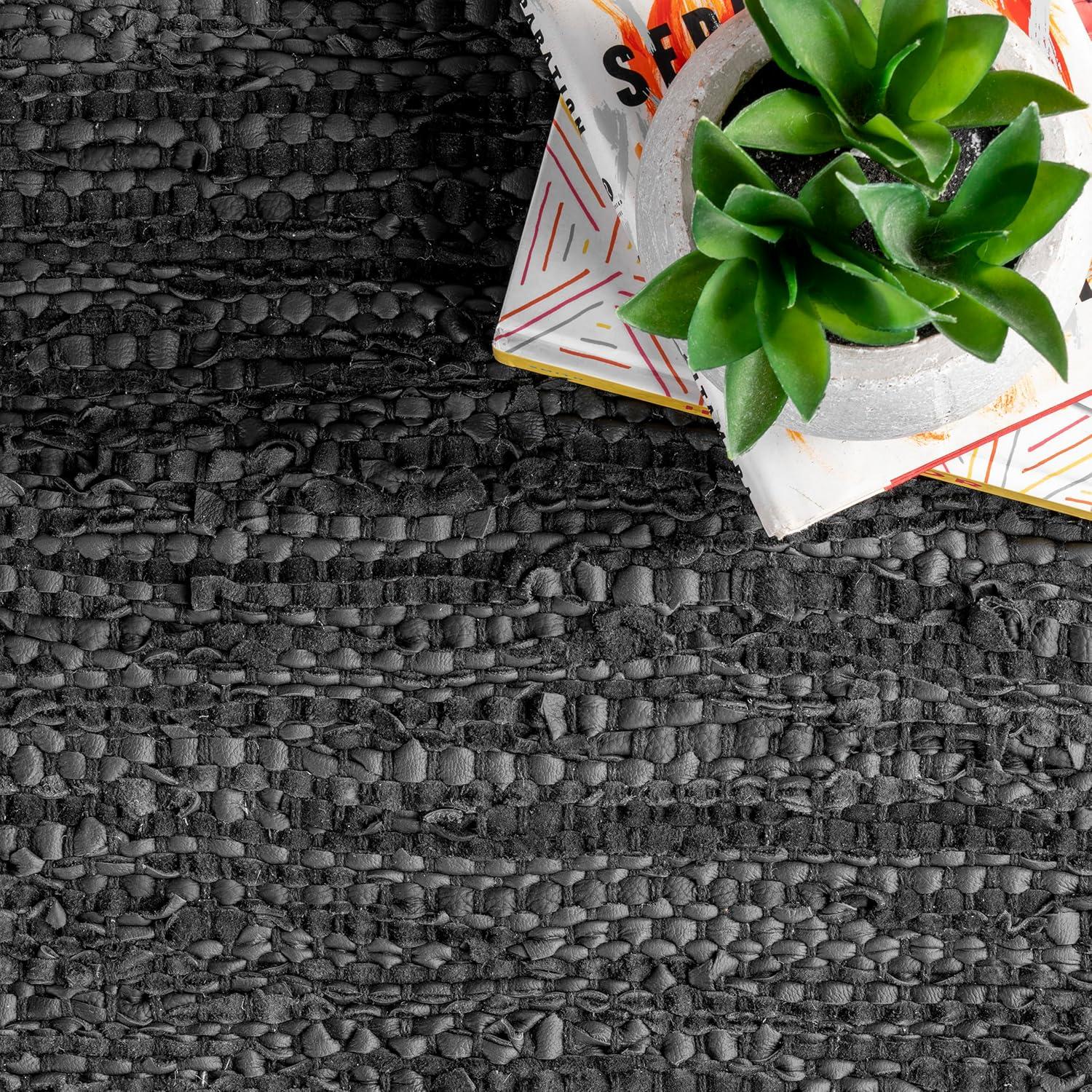 Nuloom Sabby Hand Woven Leather Flatweave Kitchen Runner Indoor Area Rug - Hallway, Entryway, 2' x 6', Black