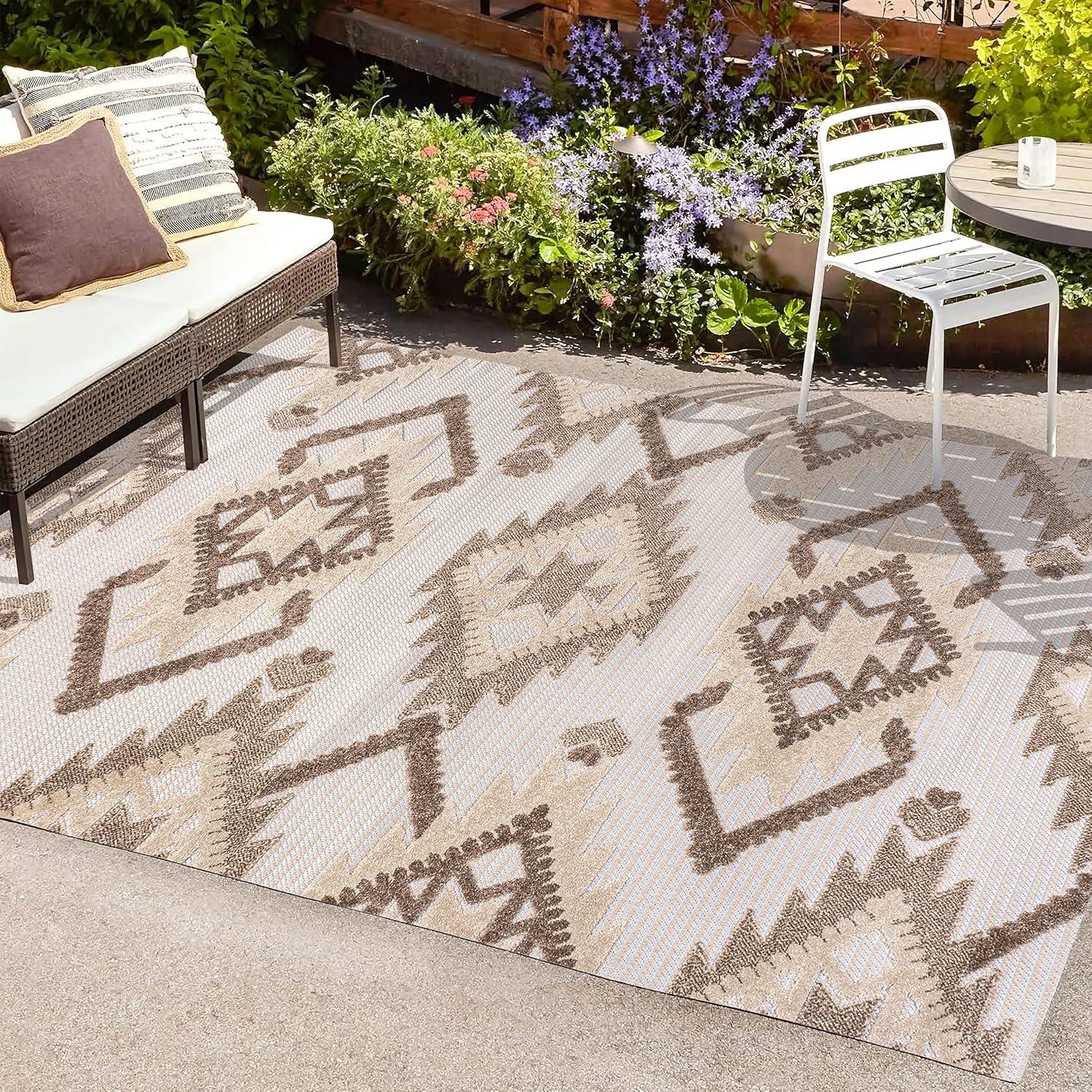 Sumak High-Low Pile Neutral Diamond Kilim Indoor/Outdoor Area Rug - JONATHAN Y