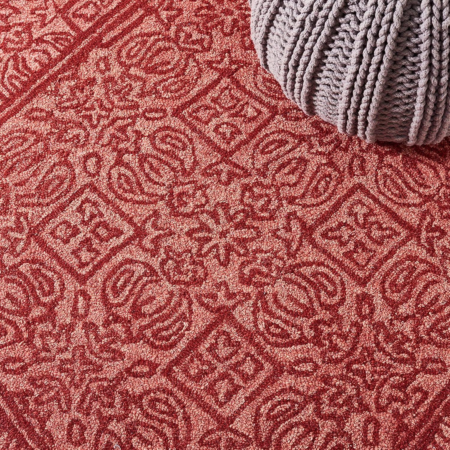 SAFAVIEH Dip Dye Felicia Floral Area Rug, Red, 3' x 5'