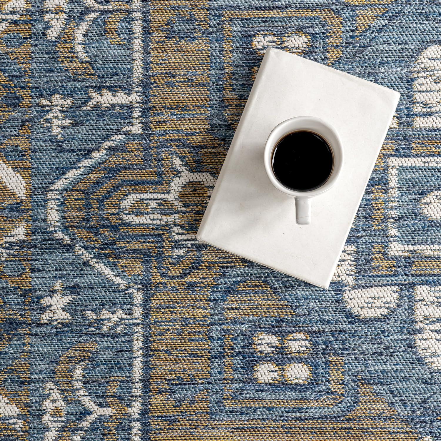 Nuloom Jamie Indoor/Outdoor Reversible Area Rug, 5' x 8', Cream & Blue