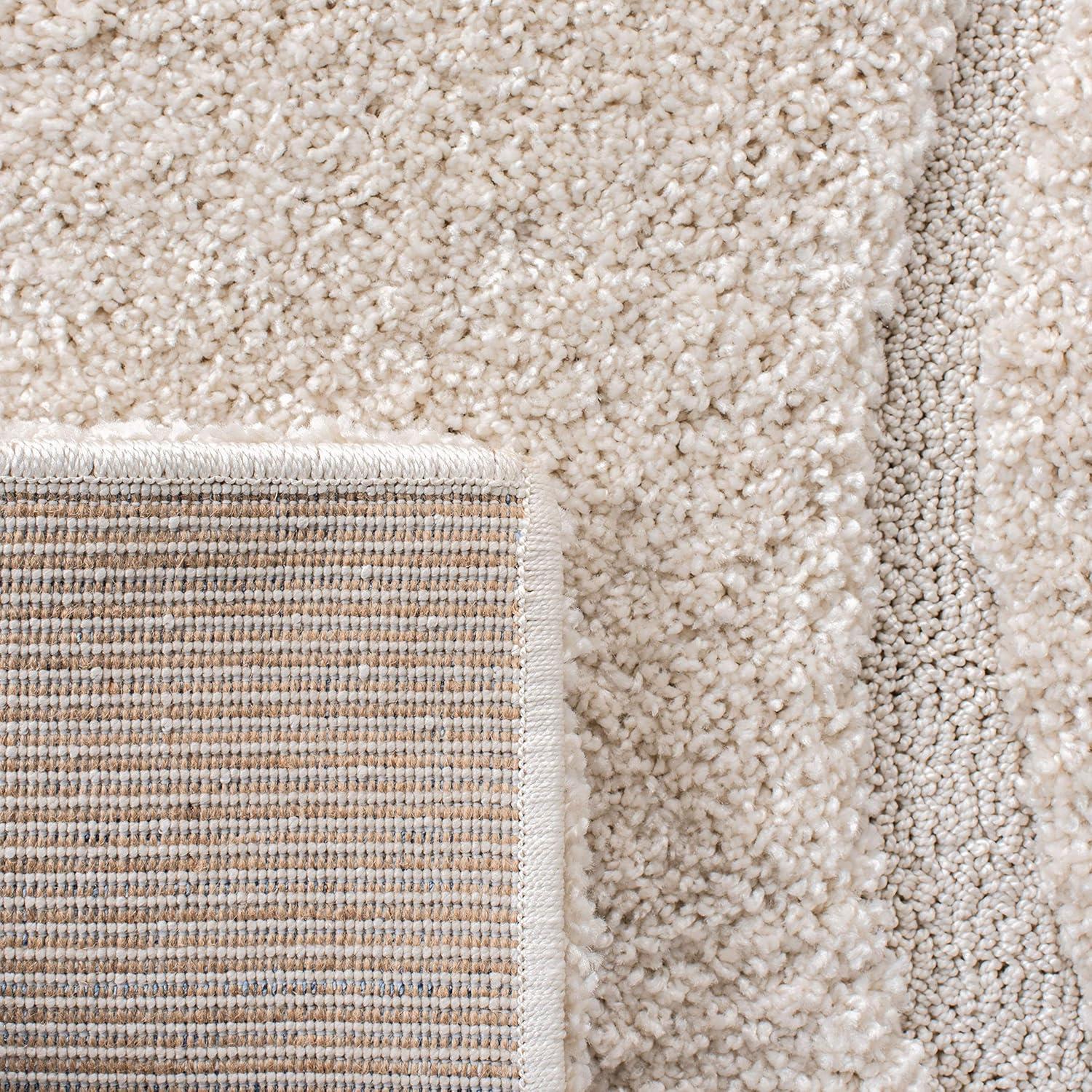Florida Shag SG471 Power Loomed Indoor Area Rug - Creme/Creme - 5'x5' Square - Safavieh