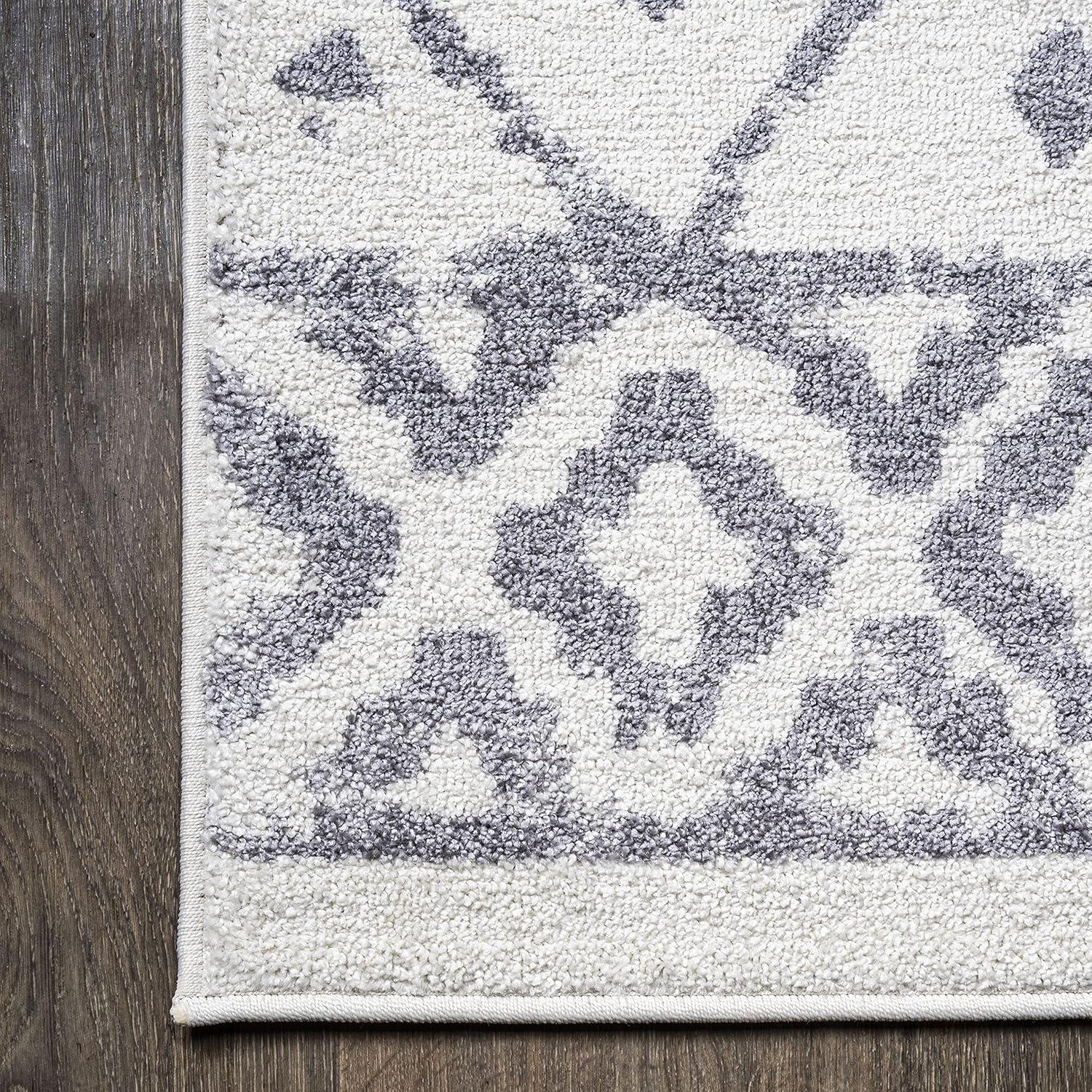 8'x 10' Juba Moroccan Geometric Diamond Area Rug, Ivory/Gray - JONATHAN Y