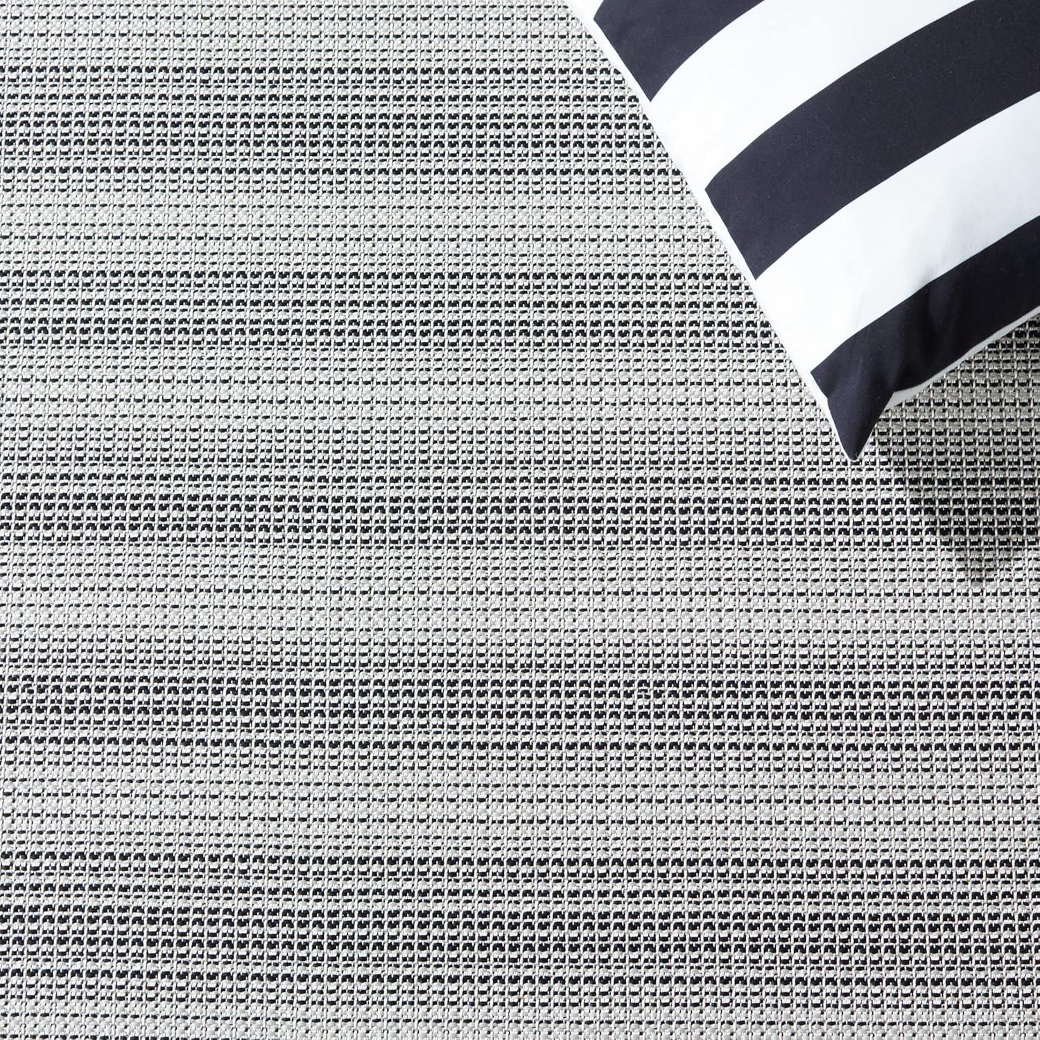 Hampton HTN231 Power Loomed Indoor/Outdoor Area Rug - Black/Gray - 6'5"x9'6" - Safavieh.