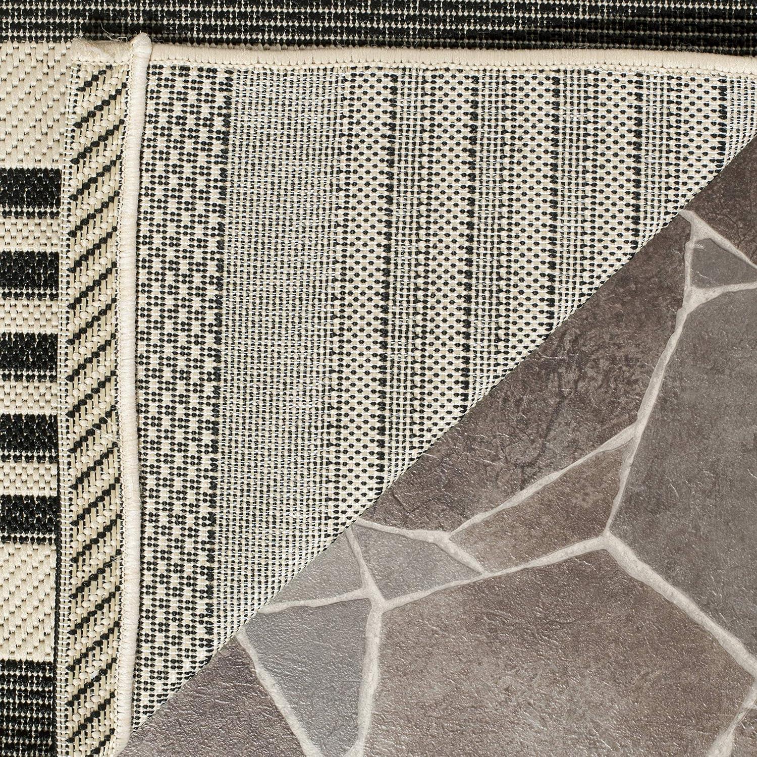 Courtyard CY6062 Power Loomed Indoor/Outdoor Accent Rug - Black/Bone - 2'x3'7" - Safavieh.