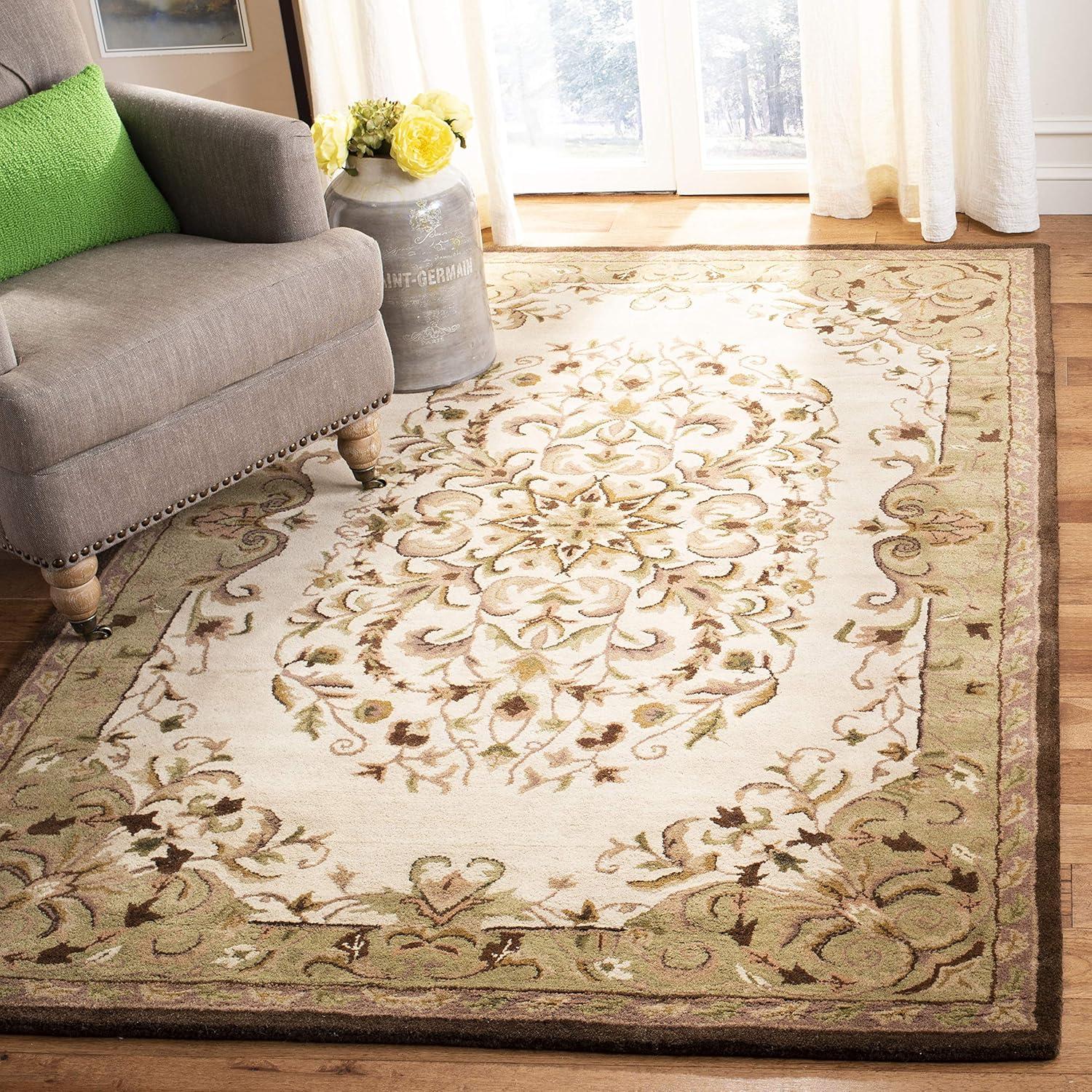 SAFAVIEH Heritage Cleves Traditional Wool Area Rug, Beige/Green, 5' x 8'