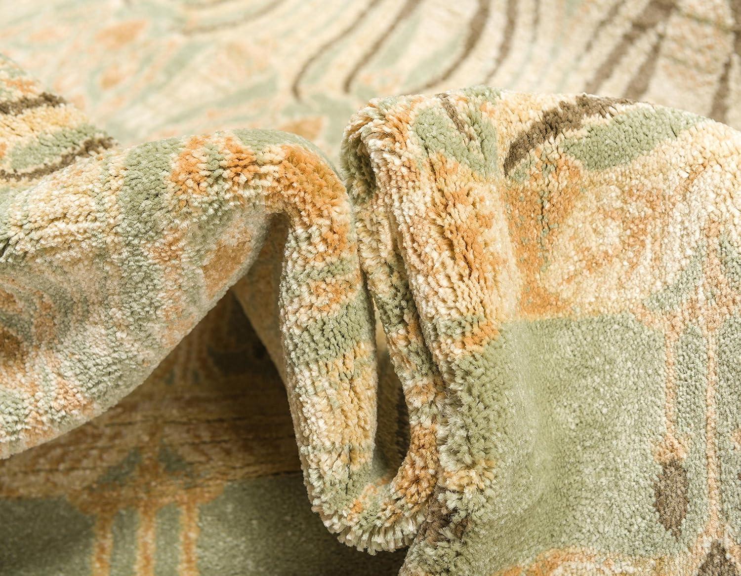 Light Green Synthetic Rectangular Easy-Care Rug - 3'3" x 5'3"