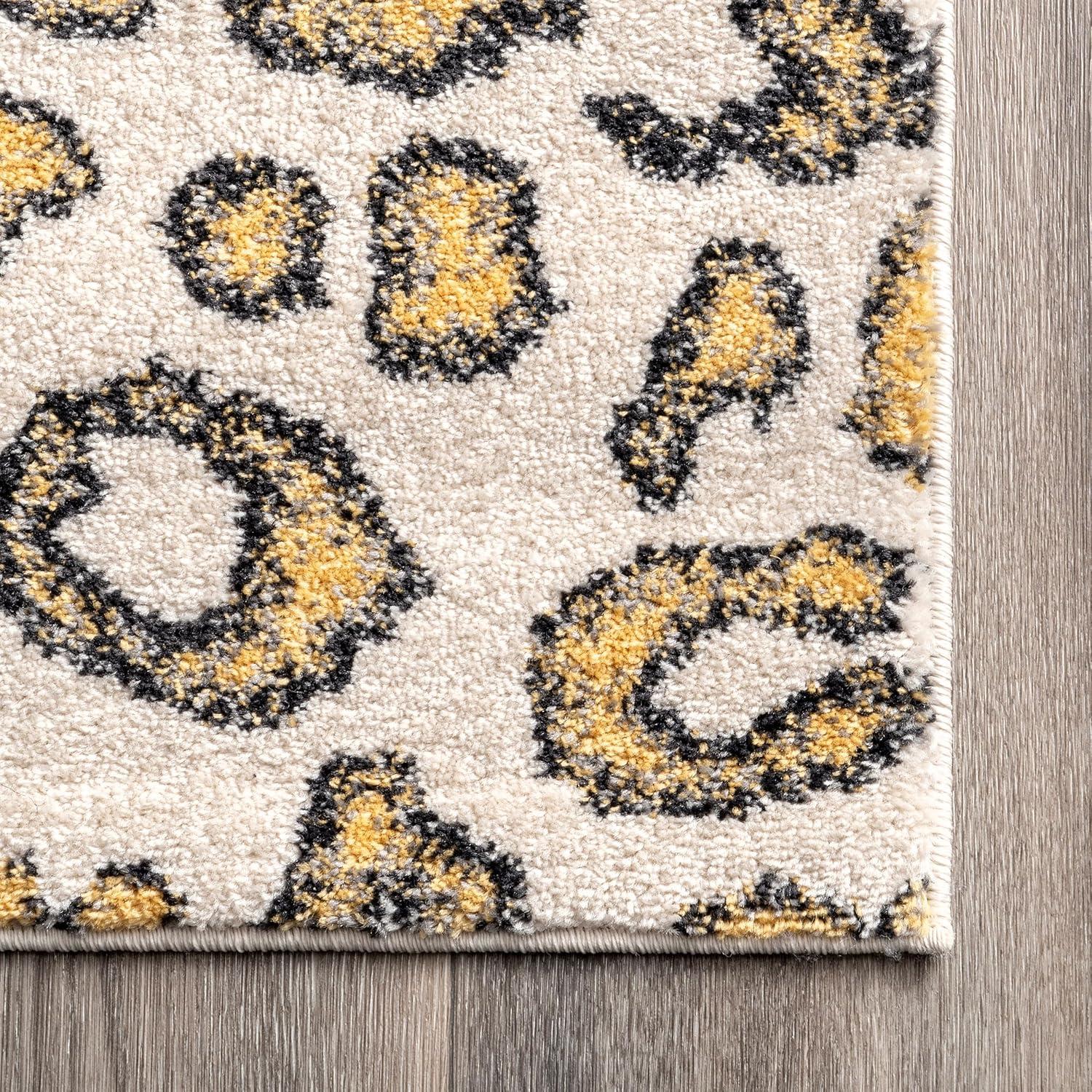 Nuloom Leopard Animal 5x7 Indoor Area Rug for Living Room Bedroom Dining Room Kitchen, Beige/Ivory