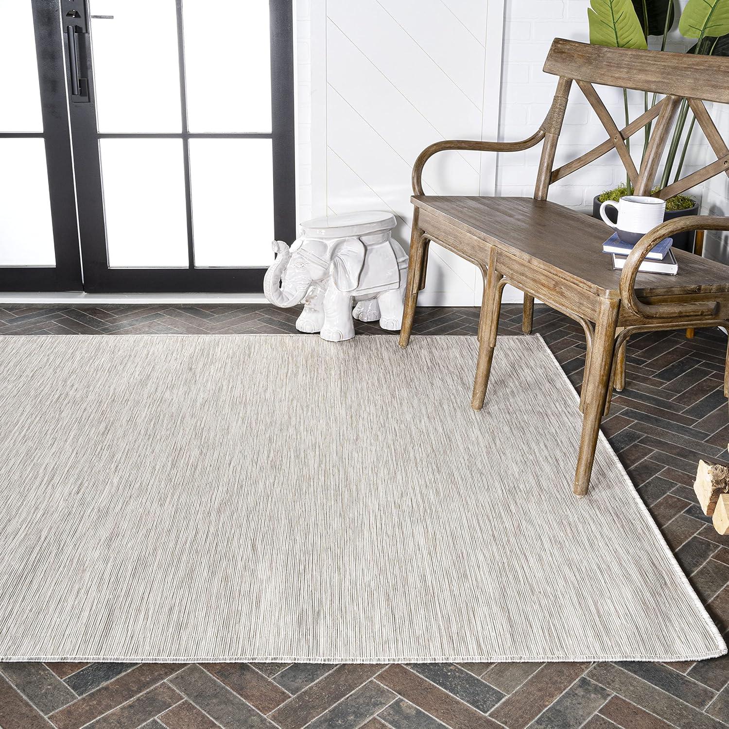 4'x6' Ethan Modern Flatweave Solid  Area Rug, Light Gray - JONATHAN Y