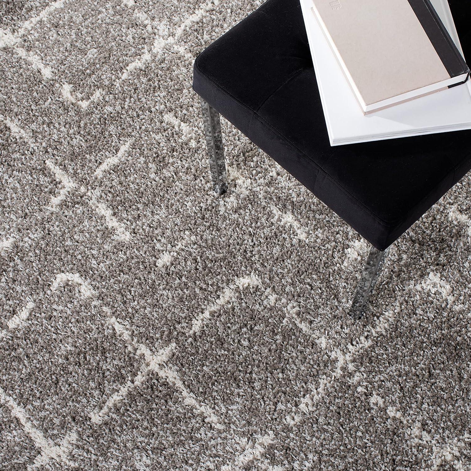 Arizona Shag ASG743 Power Loomed Indoor Area Rug - Brown/Ivory - 6'7"x9'2" - Safavieh