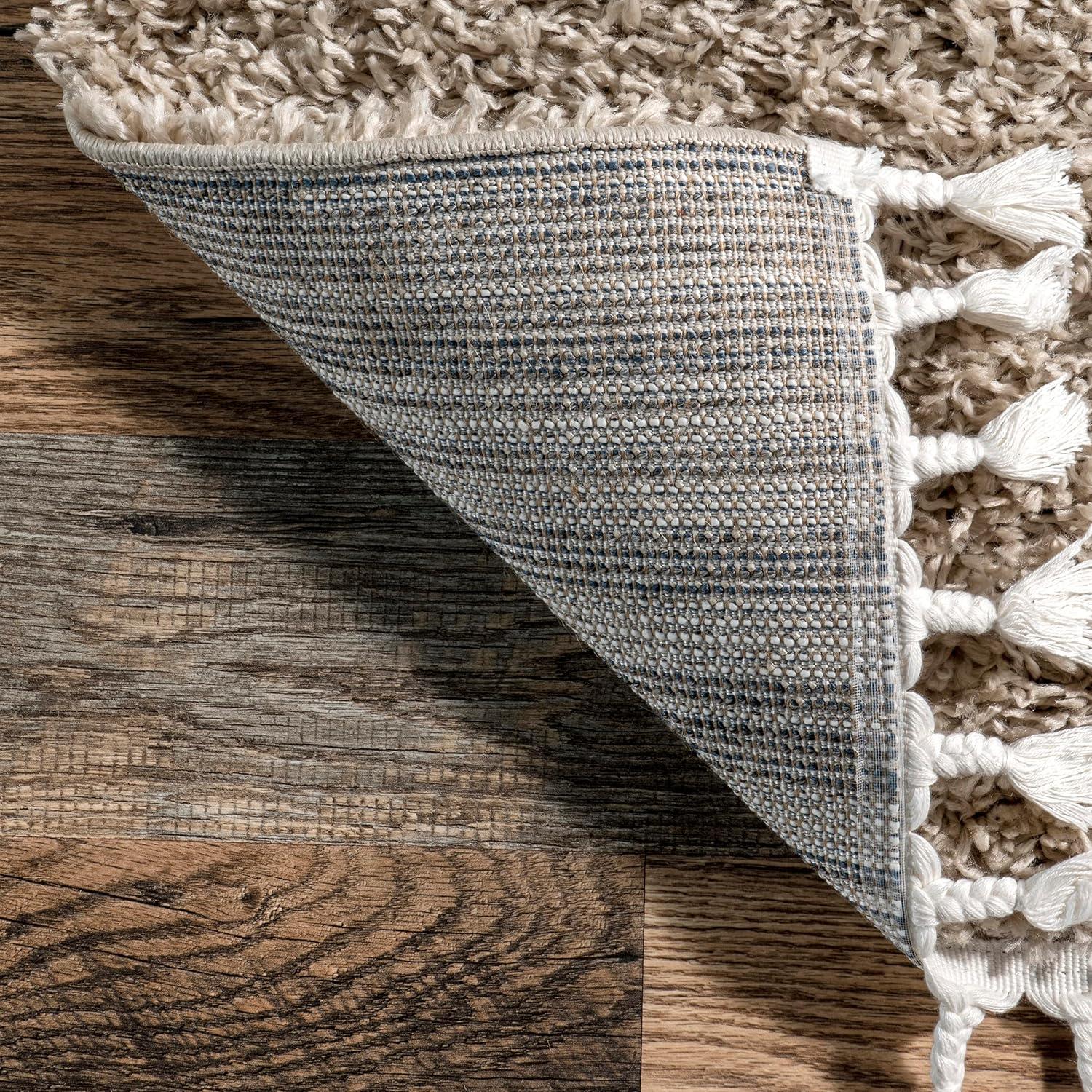 Nuloom Neva Solid 5x8 Shag Indoor Area Rug for Living Room Bedroom Dining Room Nursery, Beige/Ivory