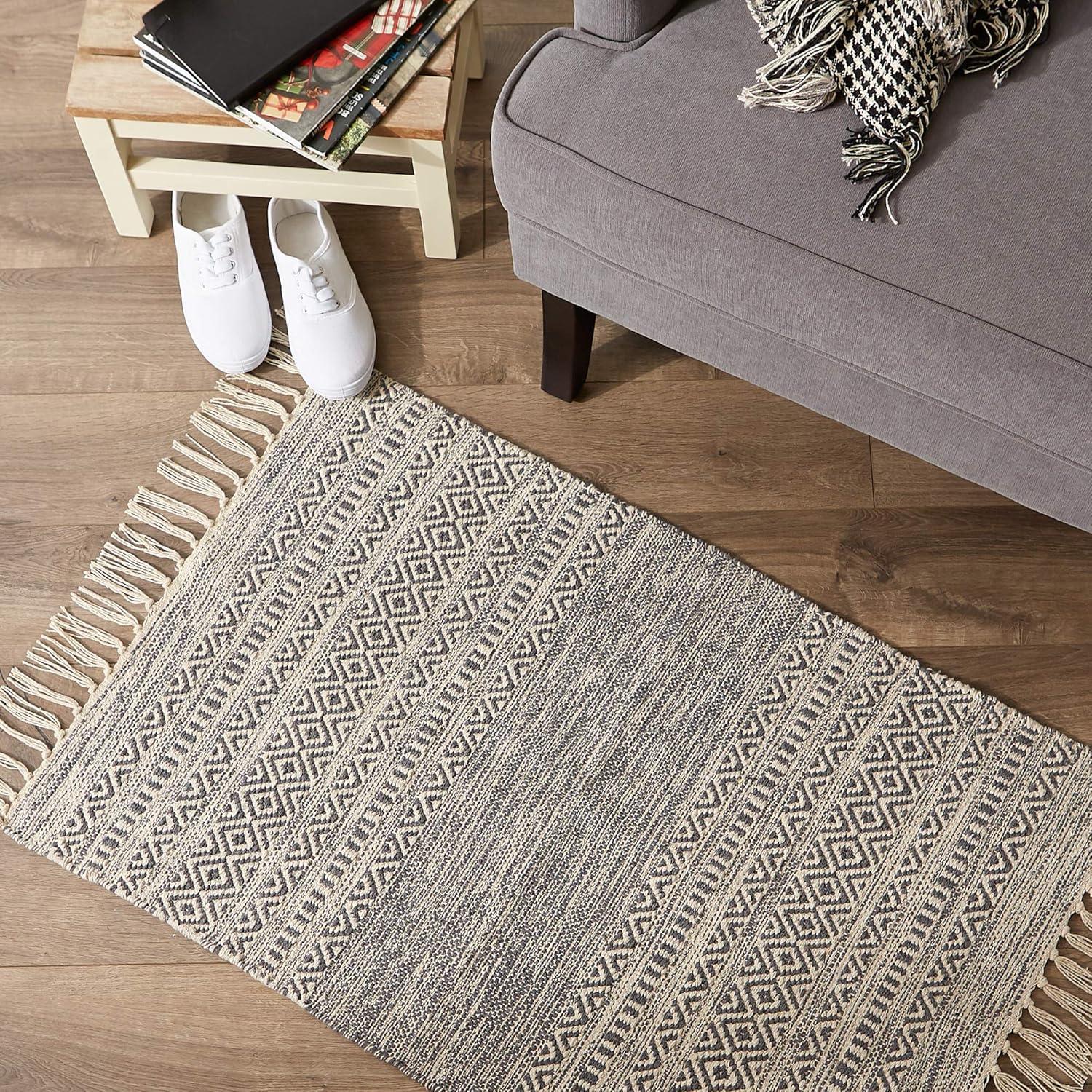 Handloomed Gray Textured Cotton Accent Rug 24x36 in with Fringe