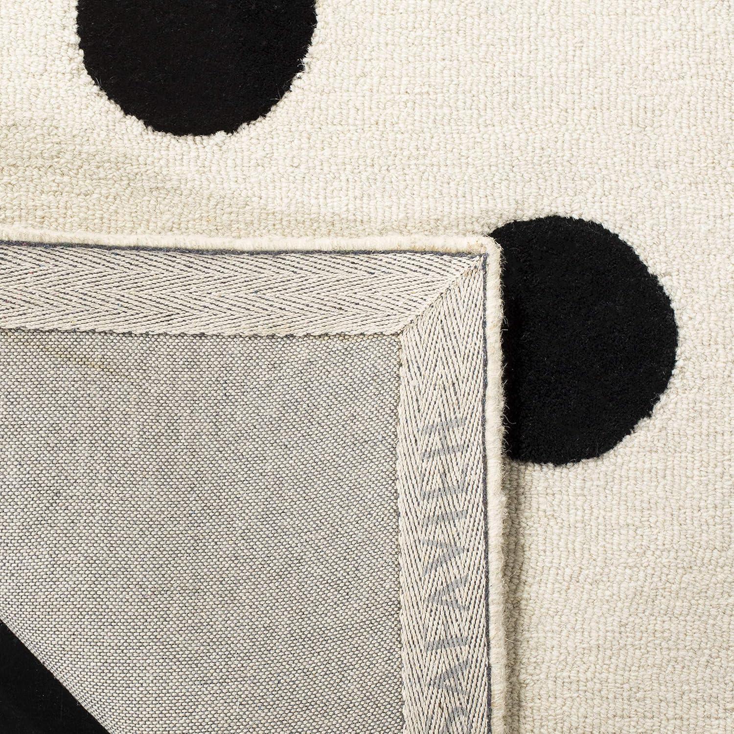 Safavieh Kids Polka Dots SFK904 Hand Tufted Indoor Area Rug - Ivory/Black - 5'x5' - Safavieh