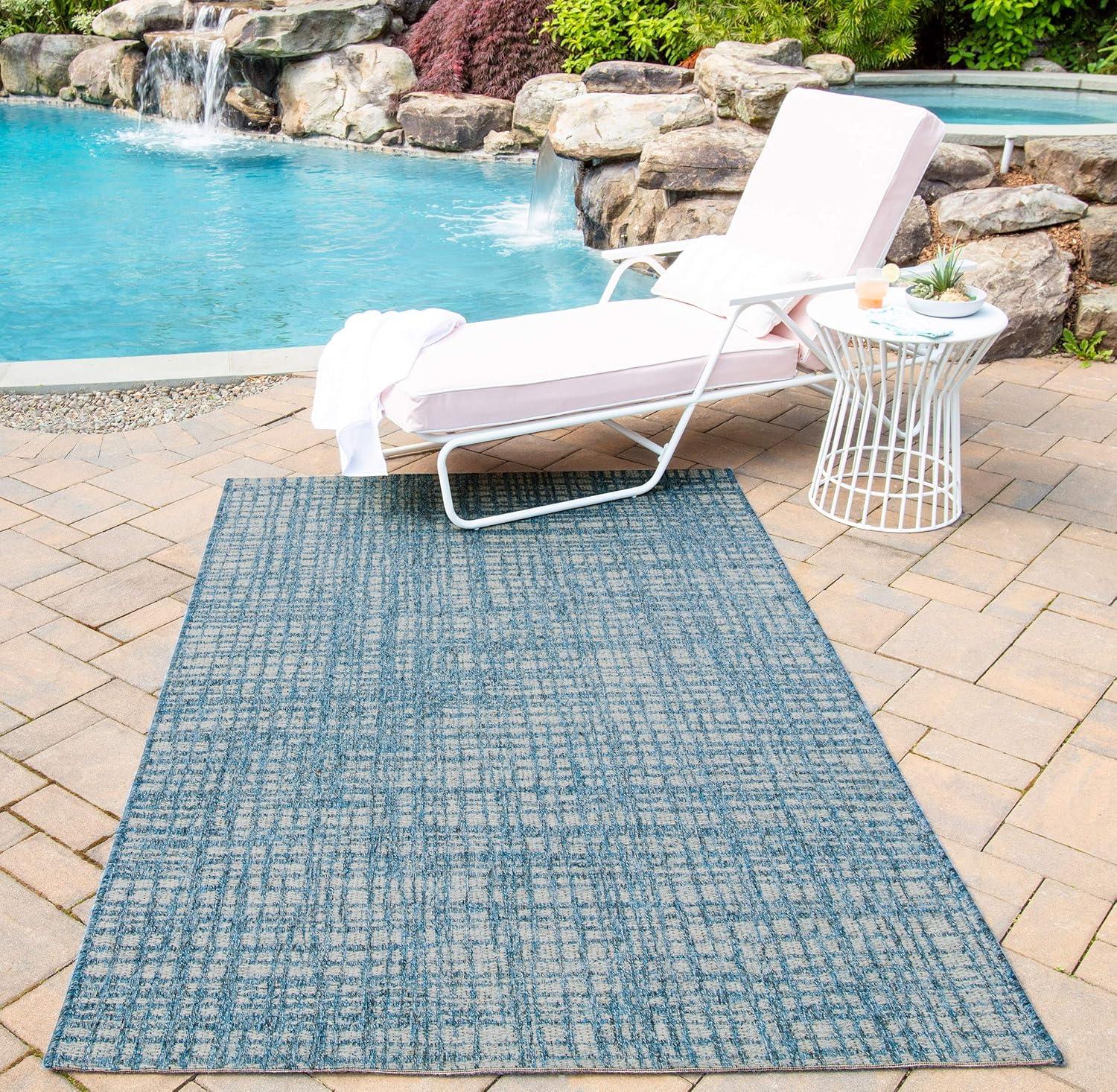 Como Lowry Geometric Loomed Accent Rug - Momeni