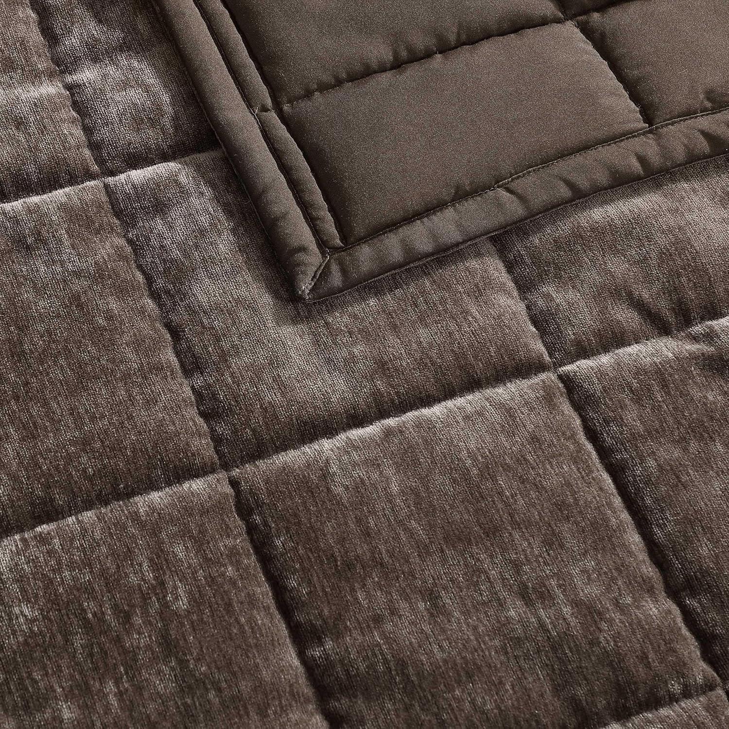 Vera Wang Vera Wang Chenille Box Solid Reversible Quilt Set