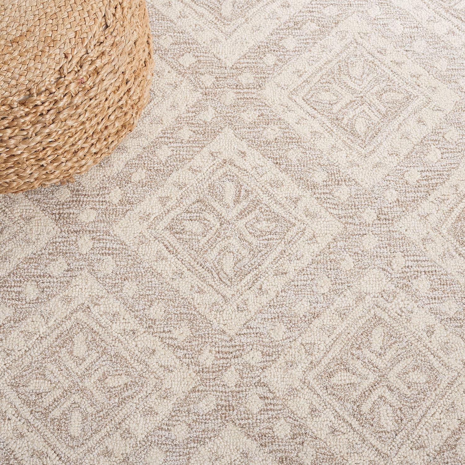 Micro-Loop MLP501 Hand Tufted Indoor Accent Rug - Beige/Ivory - 2'6"x4' - Safavieh