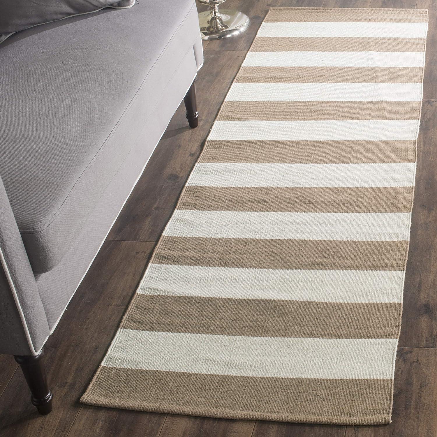 Montauk MTK712 Hand Woven Indoor Accent Rug - Sand/Ivory - 2'6"x4' - Safavieh