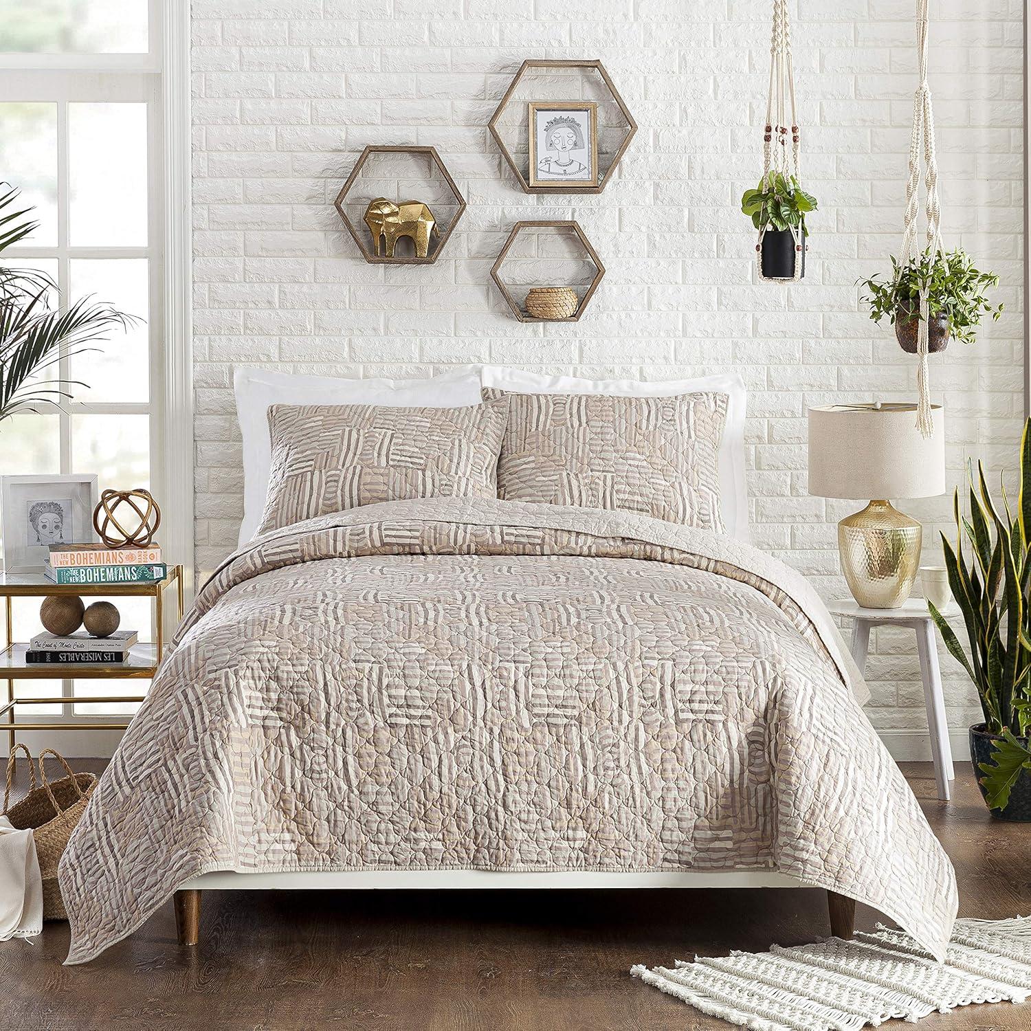 Jungalow Abrazo 3 Piece Quilt Set