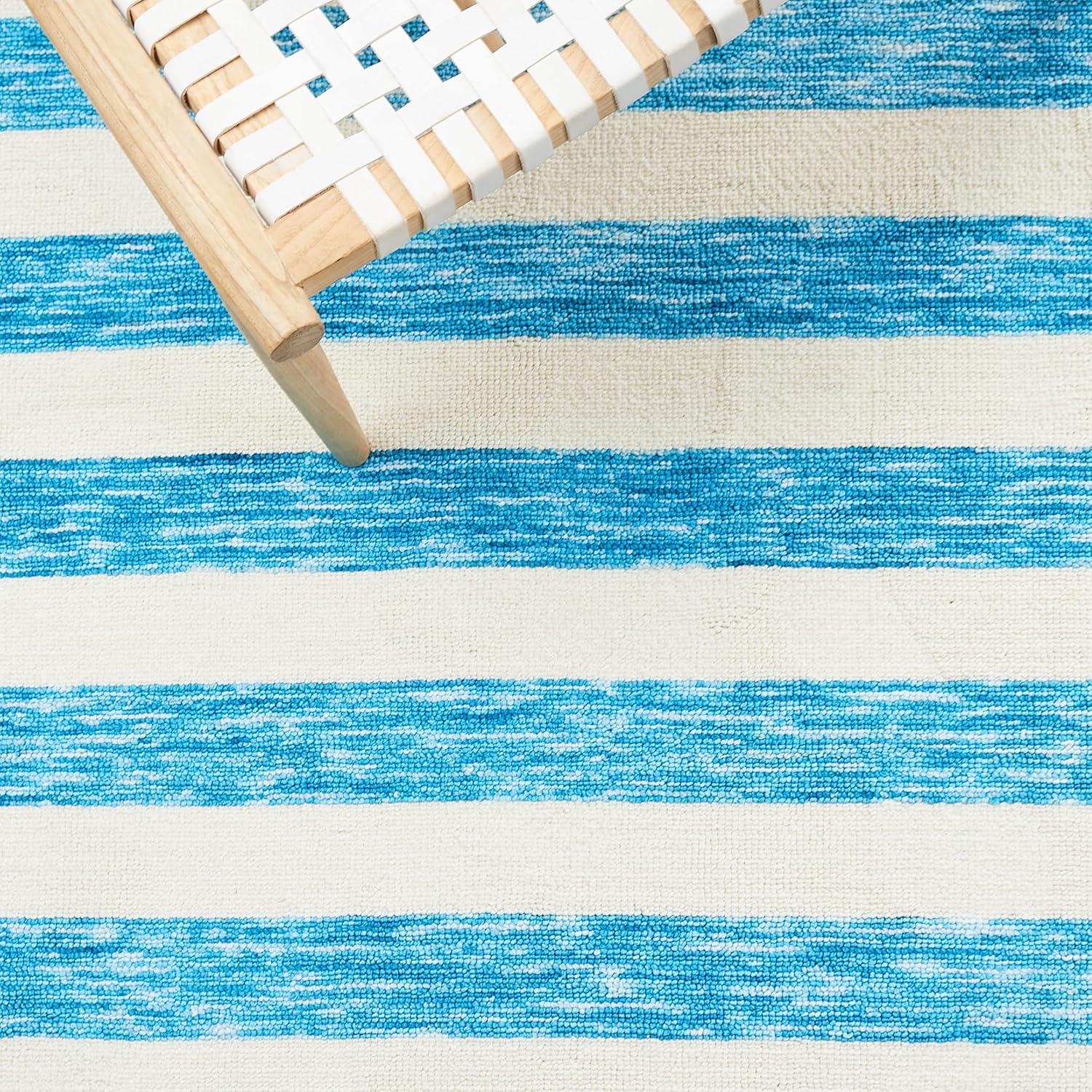 Easy Care ECR115 Power Loomed Machine Washable Indoor Area Rug - Blue/Ivory - 4'x6' - Safavieh