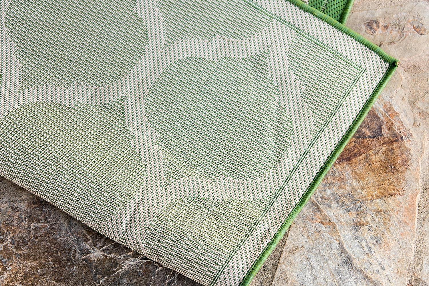 Unique Loom Outdoor Trellis Collection Area Rug - Moroccan (6' 1" x 9' Rectangle Beige and Green/Green)