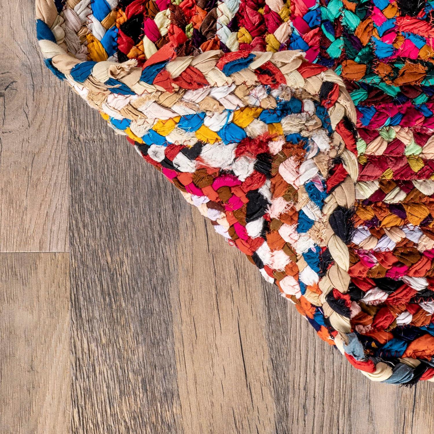 Handmade Multicolor Cotton Braided 26" Accent Rug