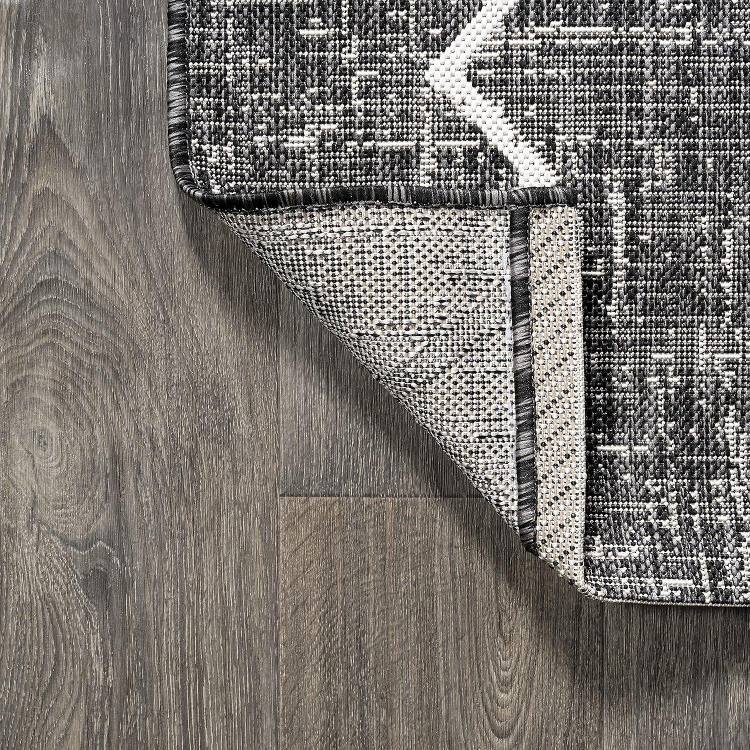 2'x10' Carwa  Diamond Trellis Indoor/Outdoor Runner Rug, Black/Ivory - JONATHAN Y