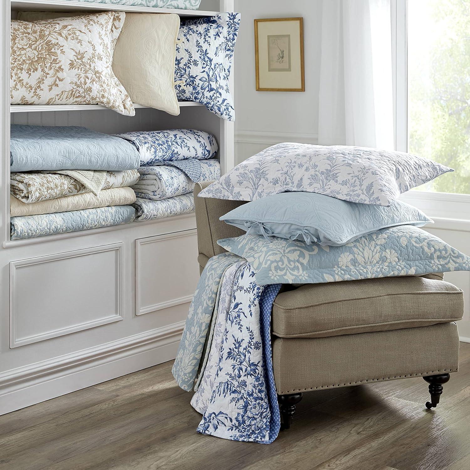 Amberley Blue Reversible Cotton Full Quilt Set