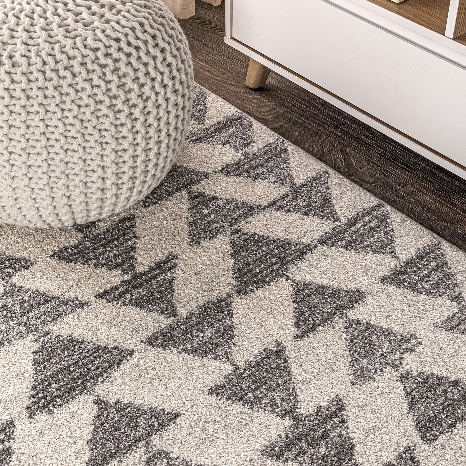 5'x8' Aisha Moroccan Triangle Geometric  Area Rug, Cream/Gray - JONATHAN Y