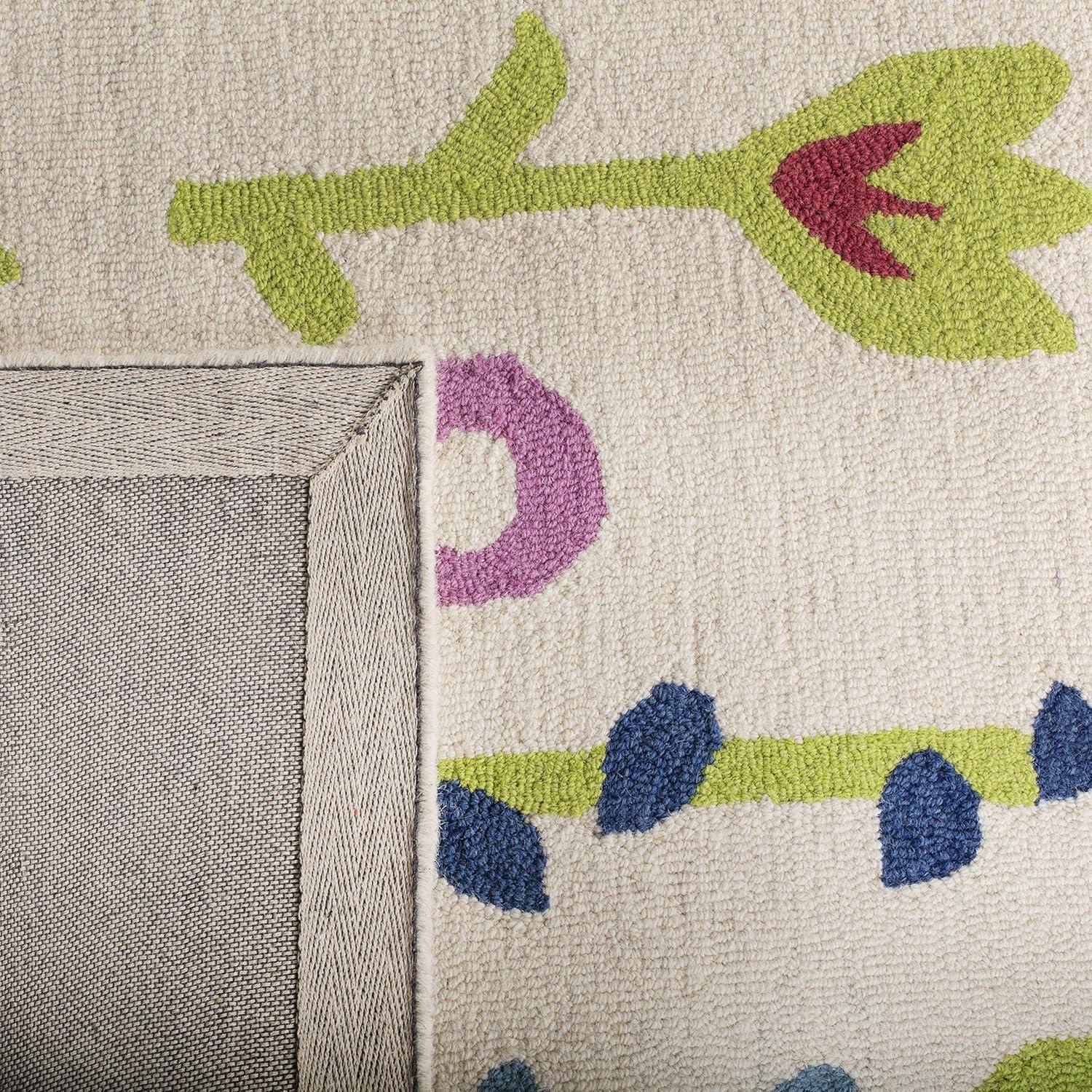 Safavieh Kids Floral SFK918 Hand Tufted Indoor Accent Rug - Ivory/Pink - 3'x5' - Safavieh