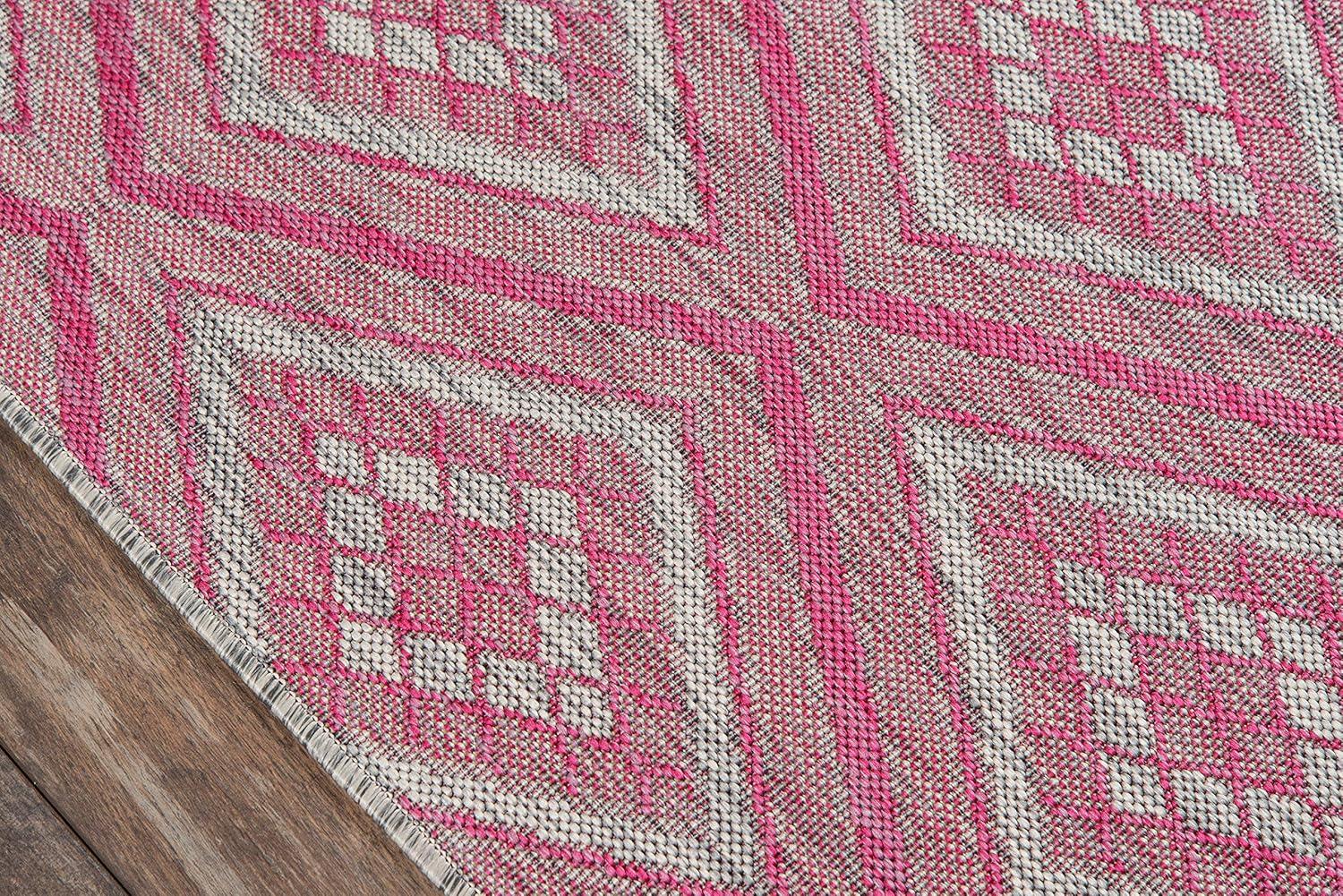 Madcap Cottage by Momeni Lake Palace Geometric Indoor / Outdoor Rug