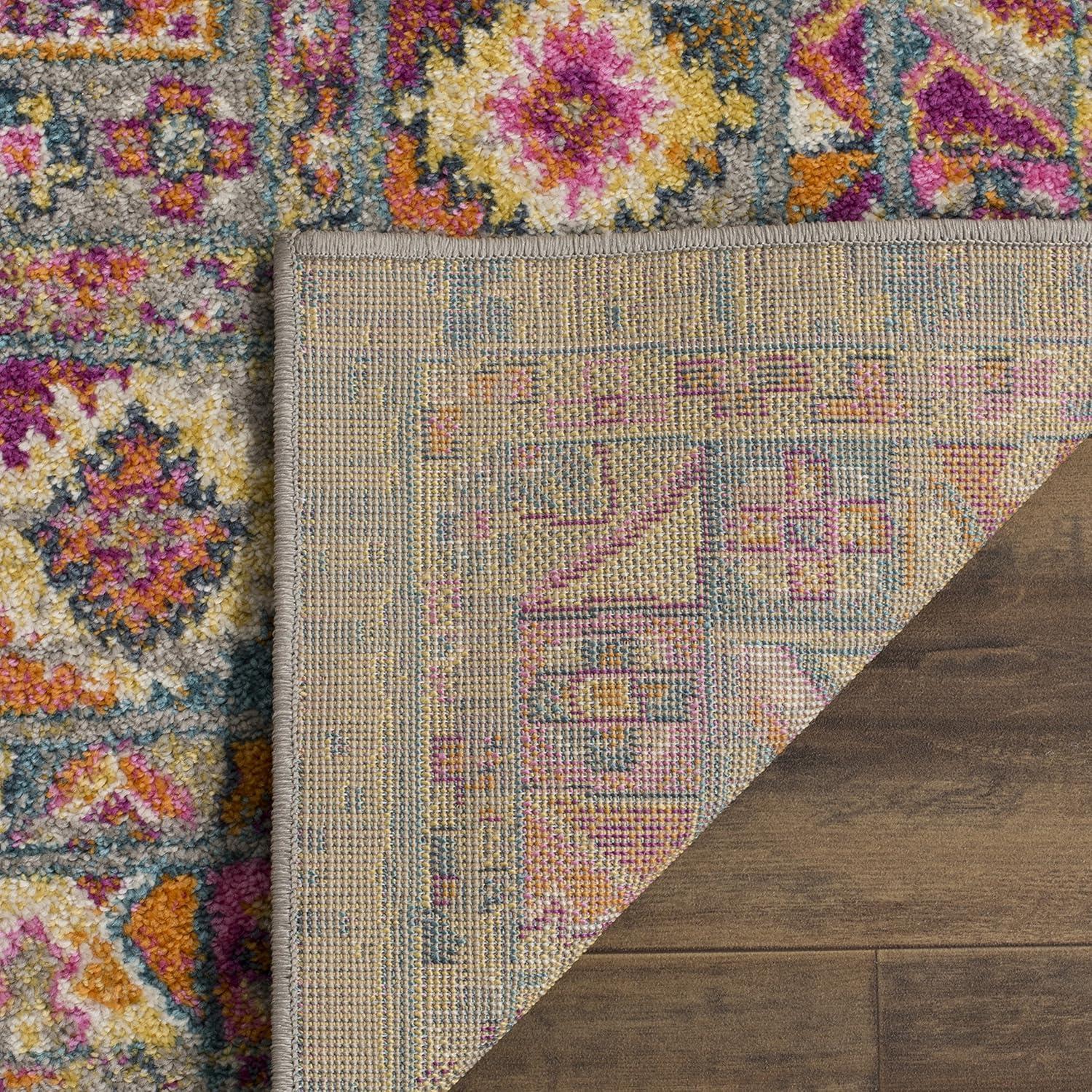 Madison MAD133 Power Loomed Indoor Area Rug - Light Grey/Fuchsia - 4'x6' - Safavieh