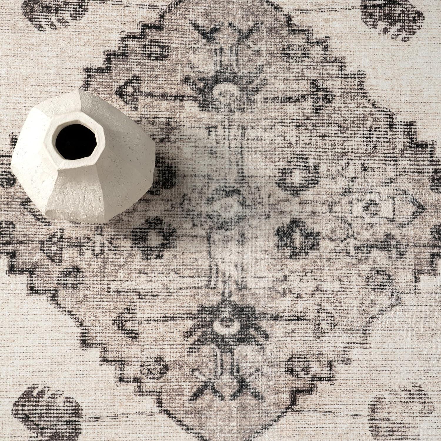 Eco-Friendly Gray Medallion 4' x 6' Synthetic Washable Rug