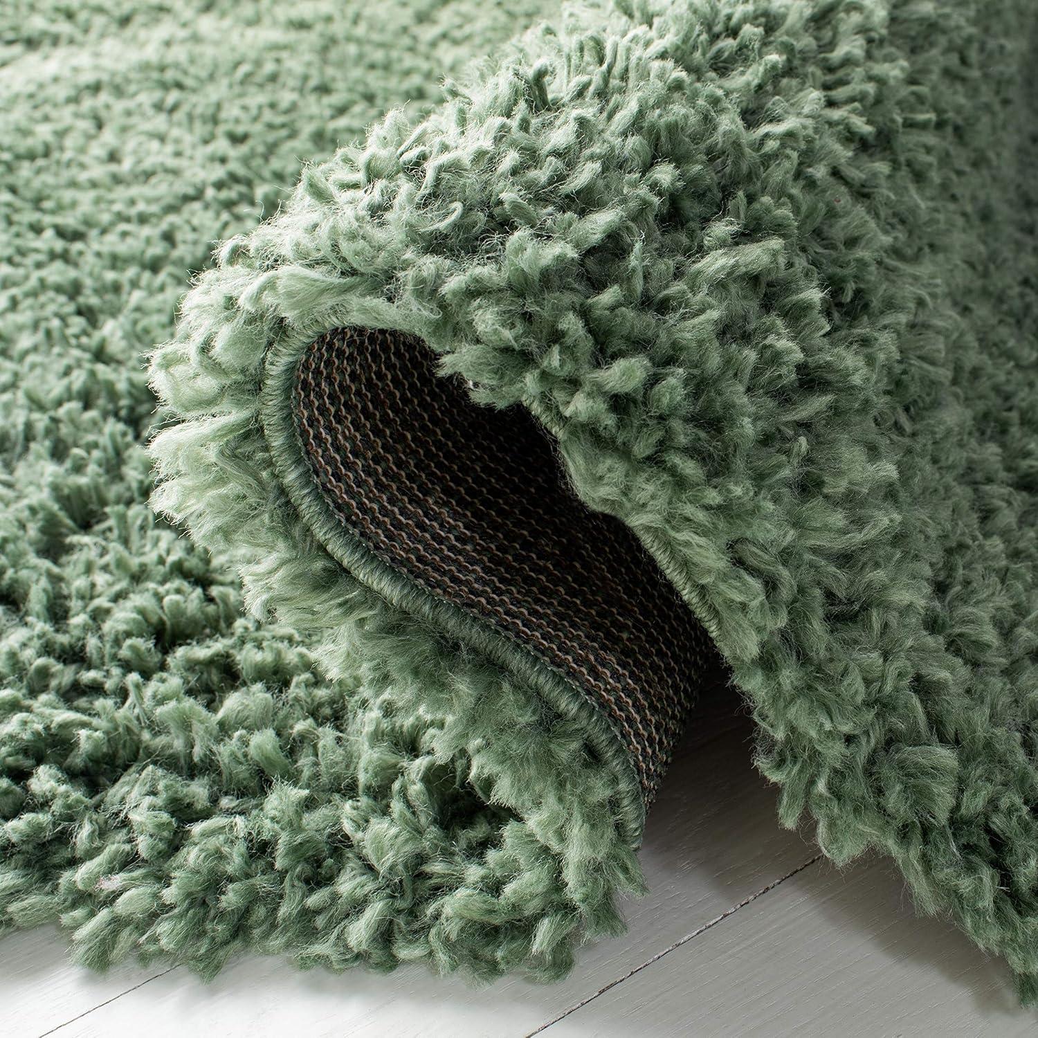 August Shag AUG200 Power Loomed Indoor Area Rug - Green - 5'3"x7'6" - Safavieh