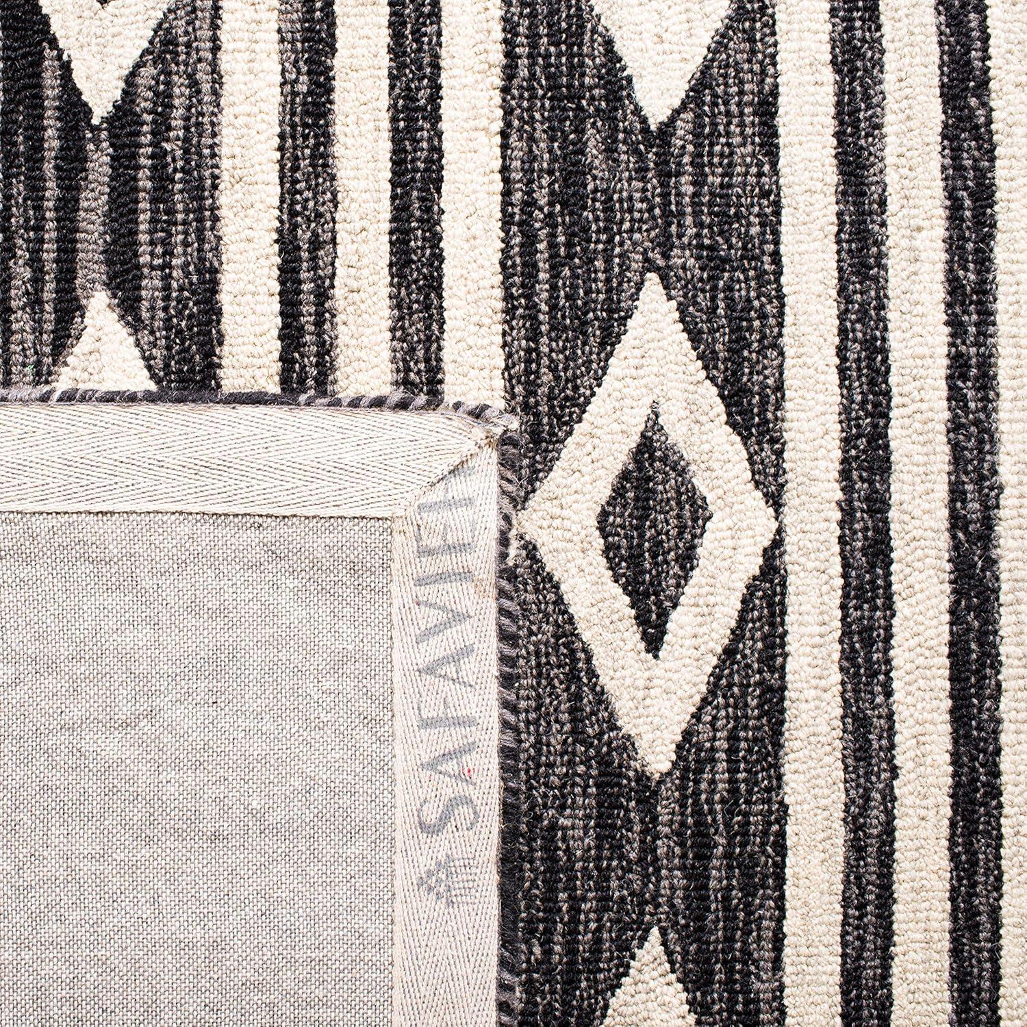 Micro-Loop MLP153 Hand Tufted Area Rug - Charcoal/Ivory - 5'x5' - Safavieh.