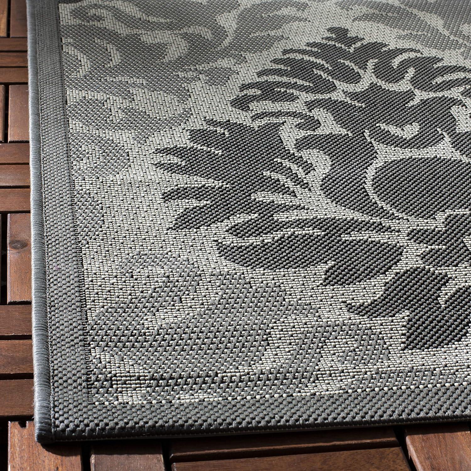 SAFAVIEH Courtyard Jennifer Damask Indoor/Outdoor Area Rug, Light Grey/Anthracite, 4' x 5'7"