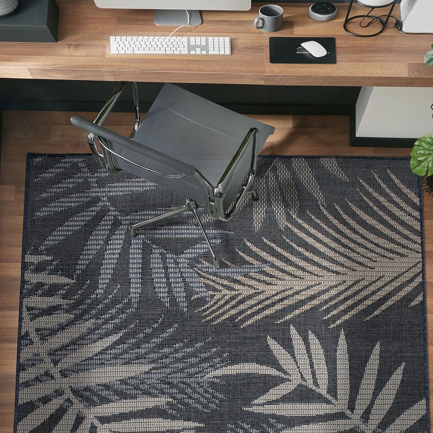 World Rug Gallery Bahama Palm Frond Indoor/Outdoor Area Rug - Blue 5' x 7'