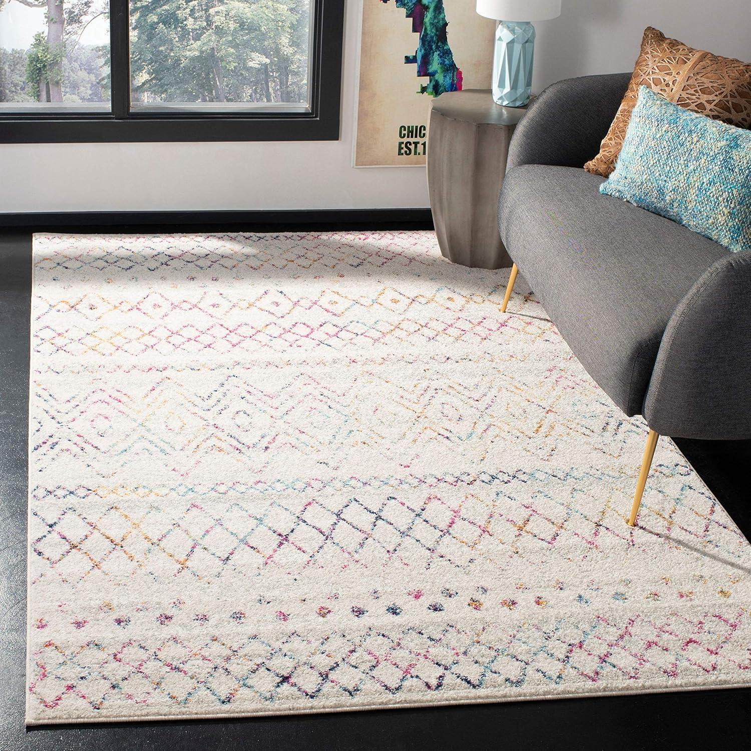 Madison 700 MAD798 Power Loomed Indoor Area Rug - Grey/Gold - 6'7"x6'7" - Safavieh