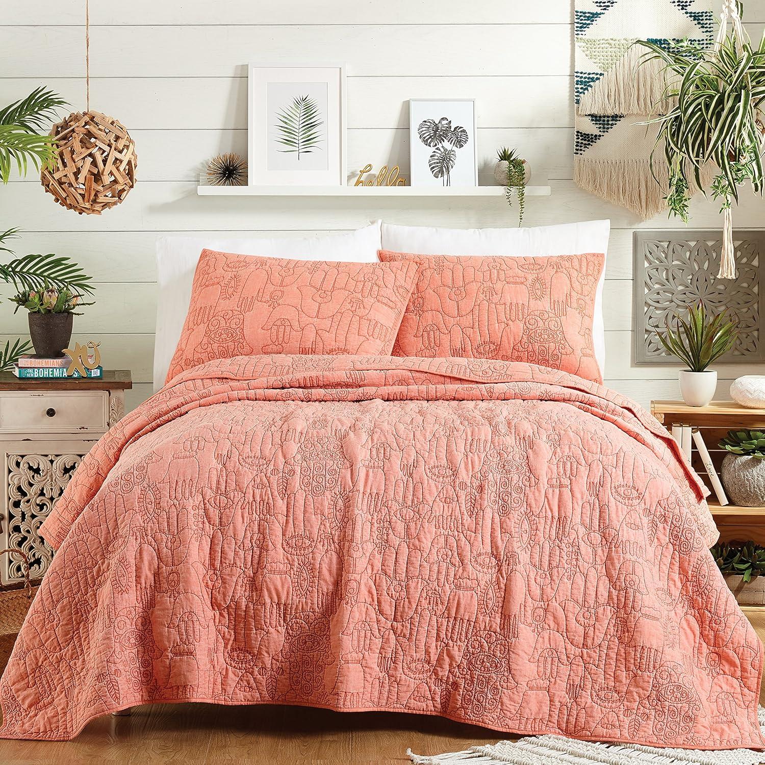 Jungalow Hamsa Solid Embroidered 3-Piece Quilt Set