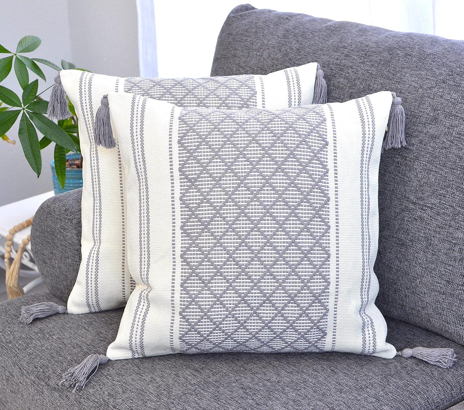 Dakota Fields Dorothene Outdoor Indoor  Pillow Covers Geometric Checkered Pattern, Plaid Woven Cushion Covers Pillow Cases (Set of 2)