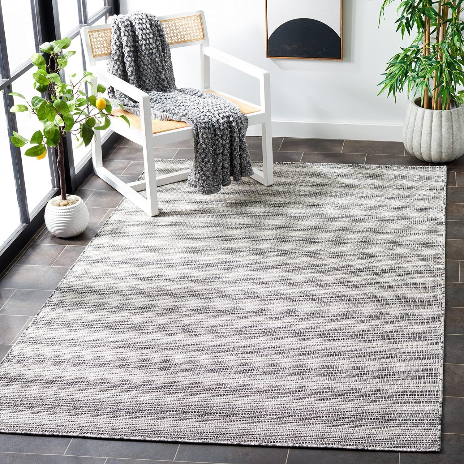 Hampton HTN231 Power Loomed Indoor/Outdoor Area Rug  - Safavieh