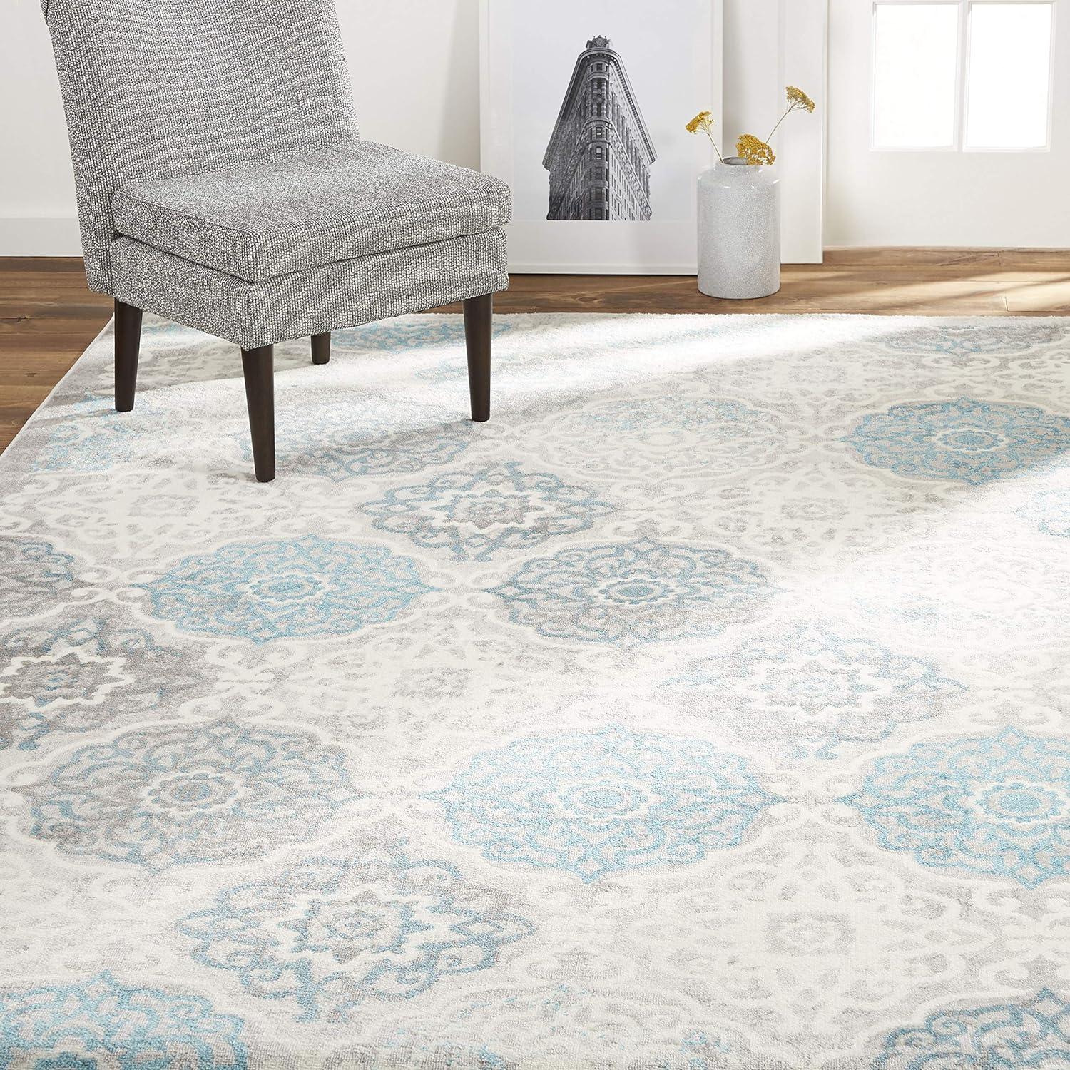 Andorra Gray Medallion Soft Polypropylene Area Rug, 5'2"x7'2"