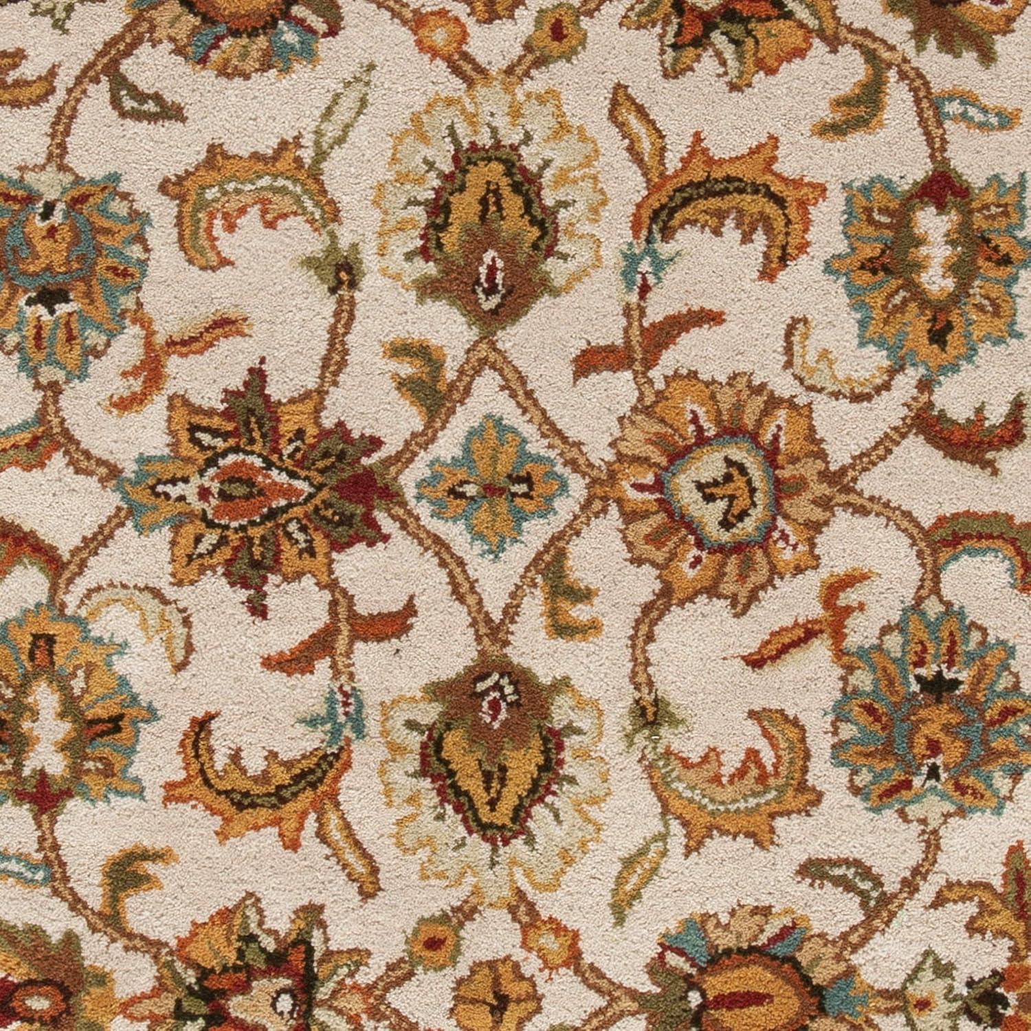 SAFAVIEH Classic Gloria Traditional Wool Area Rug, Ivory, 8'3" x 11'