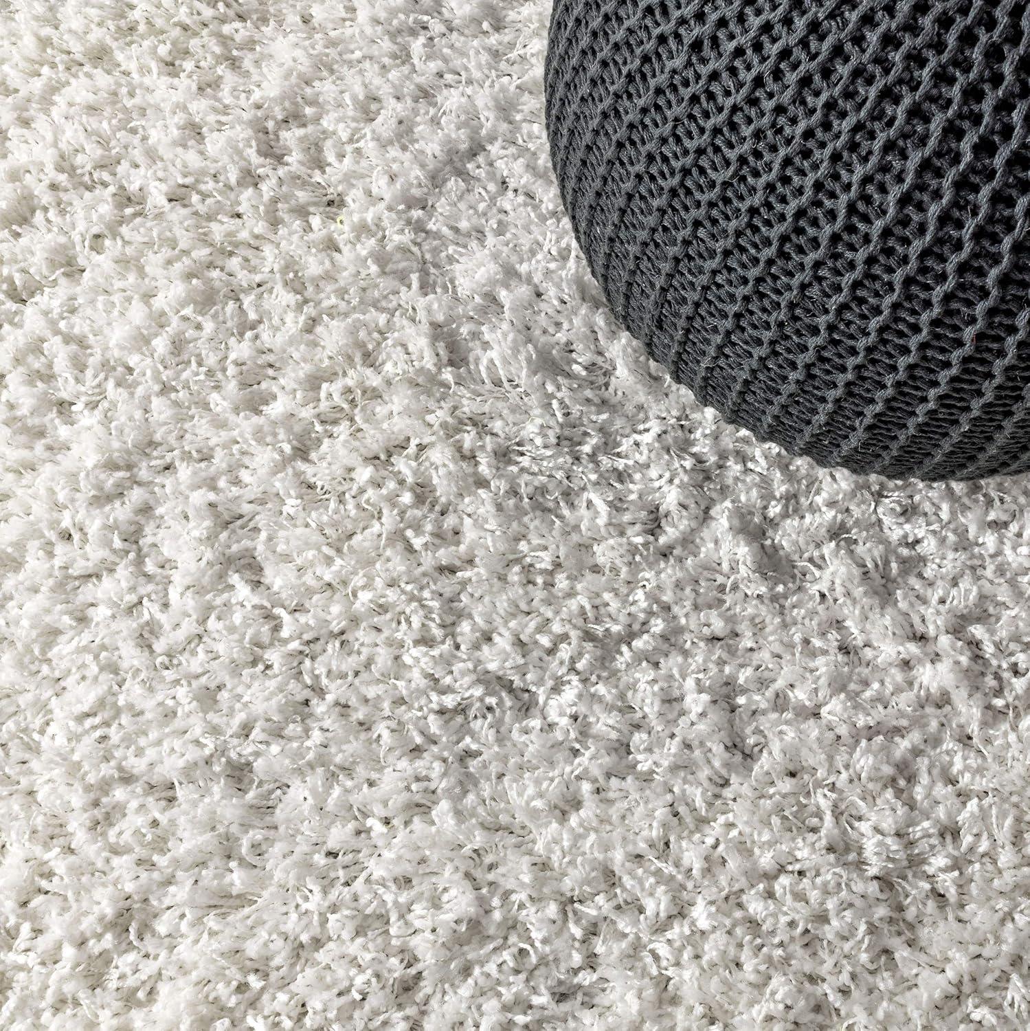 5'x8' Mercer Shag Plush Area Rug, White - JONATHAN Y