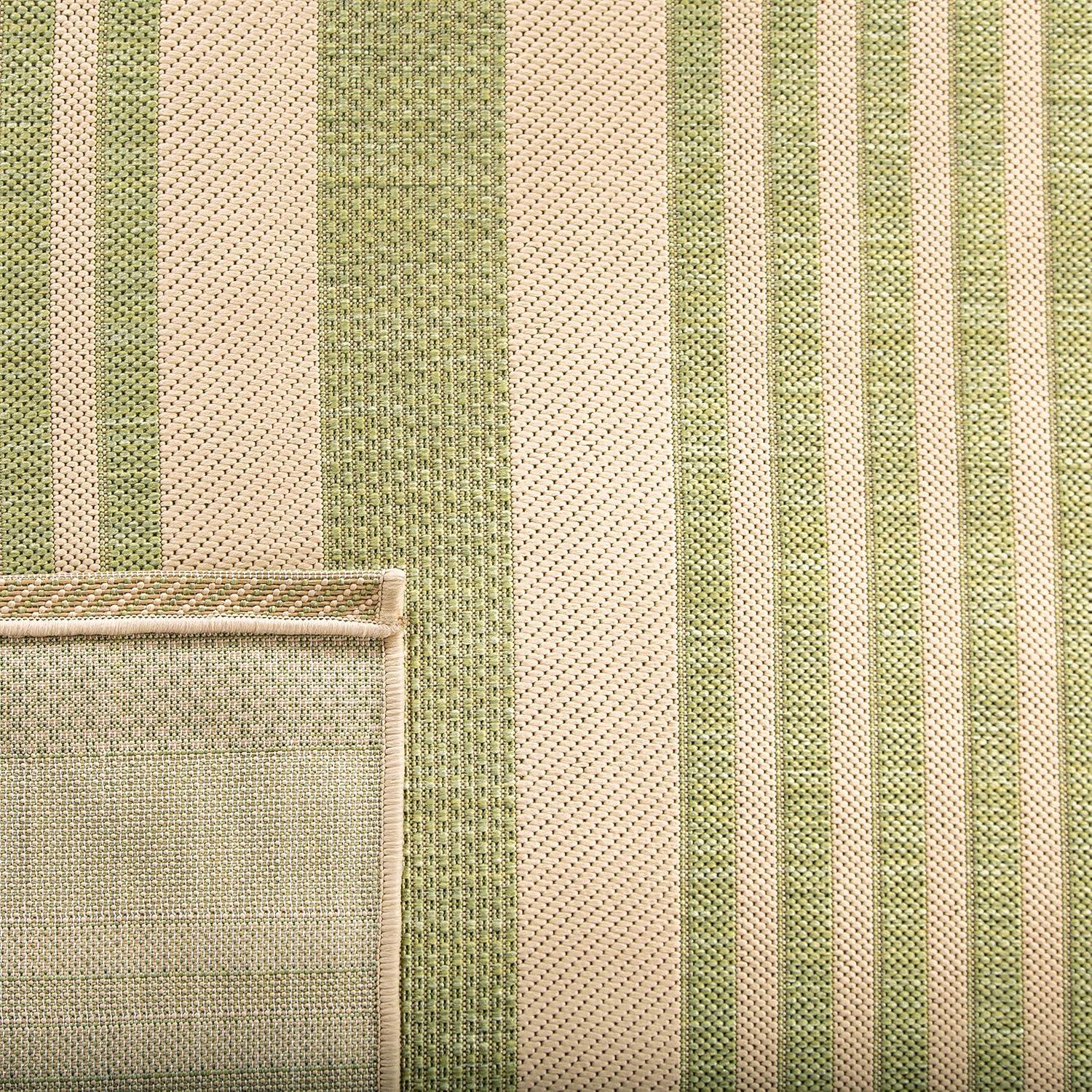 Courtyard CY6062 Power Loomed Indoor/Outdoor Area Rug - Beige/Sweet Pea - 6'7"x9'6" - Safavieh.
