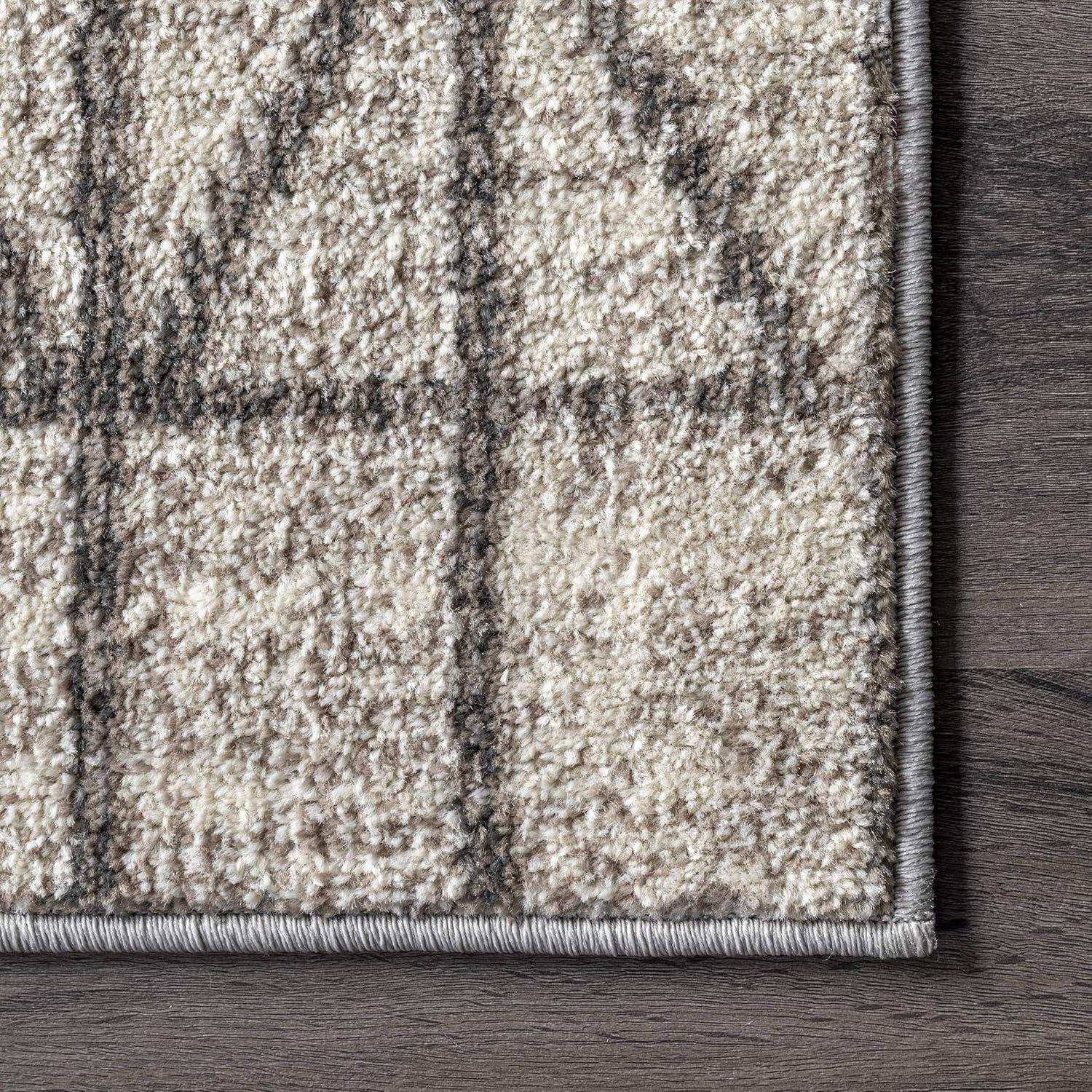 Modern Geometric 5'3" x 7'7" Synthetic Gray Area Rug