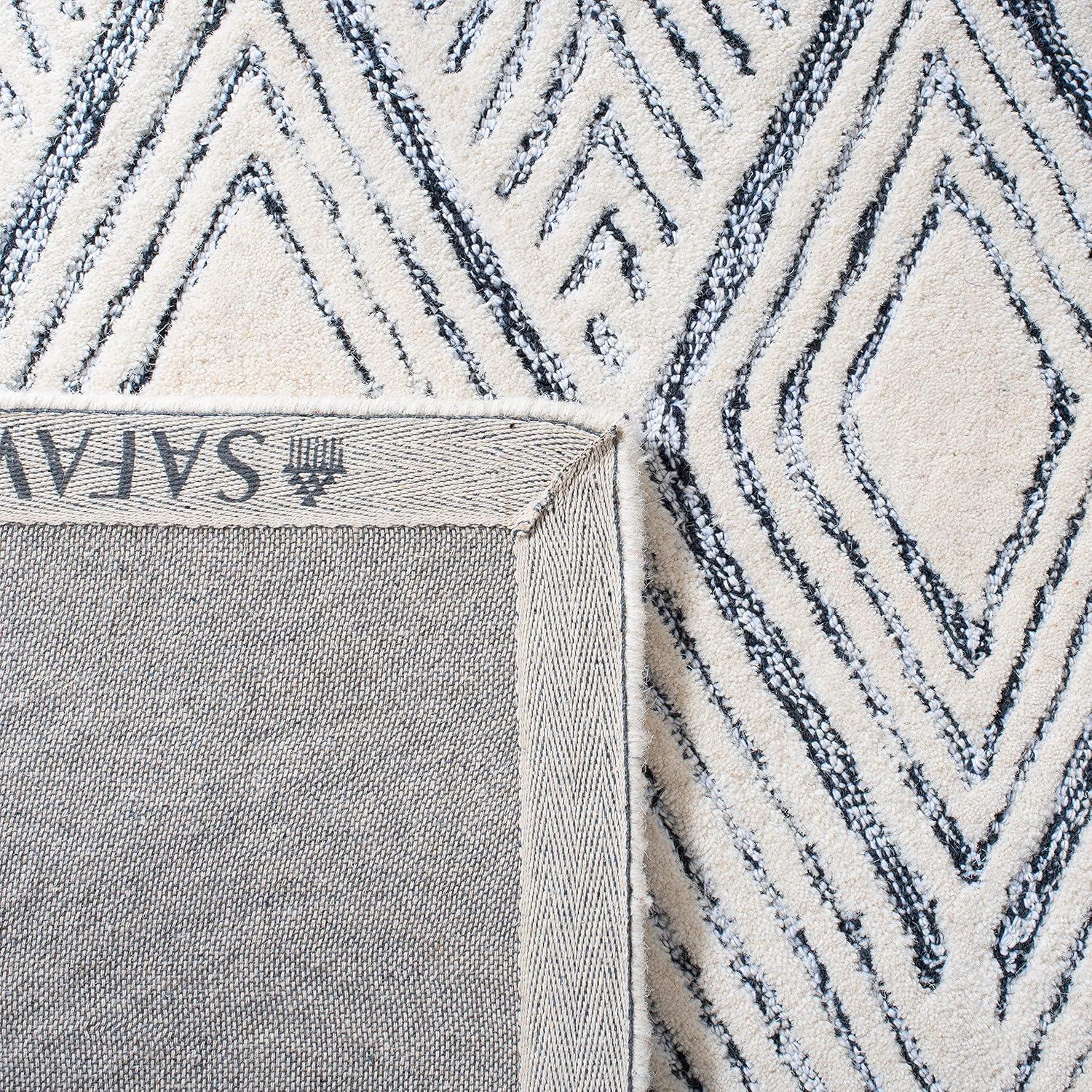 Abstract ABT350 Handmade Indoor Accent Rug - Ivory/Charcoal - 2'-3"x4' - Safavieh