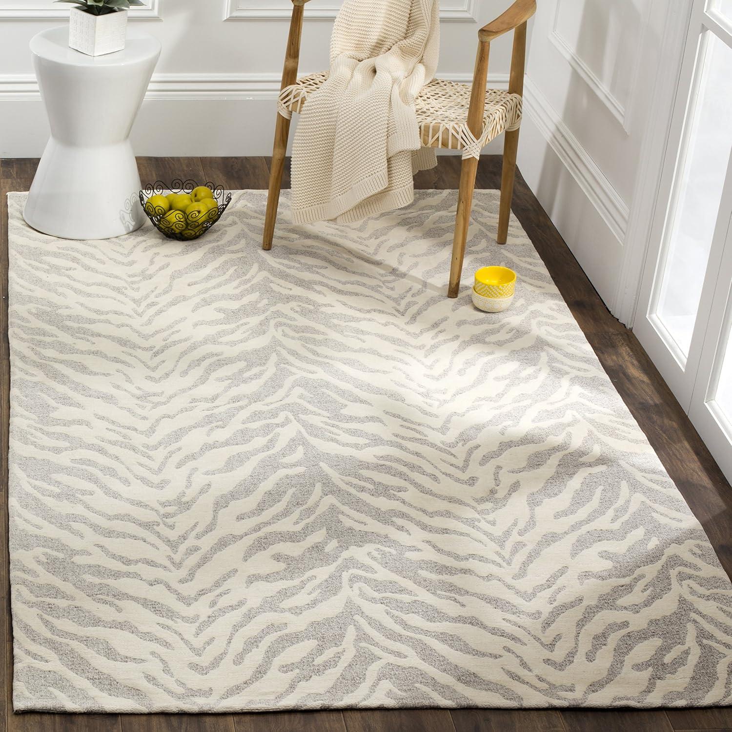 Marbella MRB632 Hand Loomed Area Rug  - Safavieh