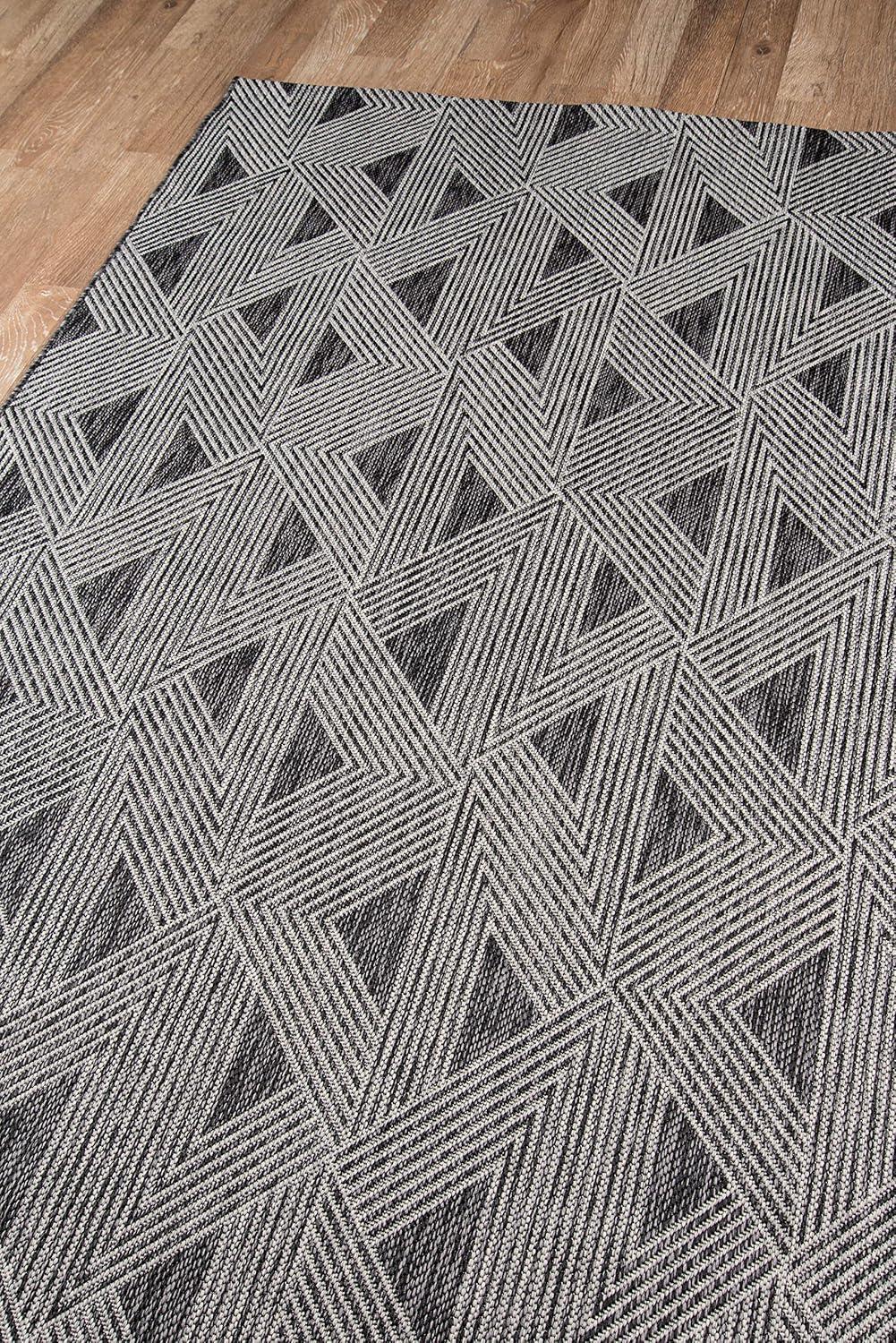 Contemporary Geometric Black Synthetic 2'7" x 7'6" Runner Rug