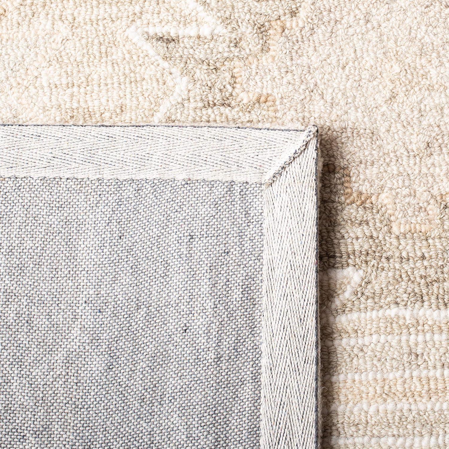 SAFAVIEH Capri Cian Southwestern Wool Area Rug, Beige, 9' x 12'