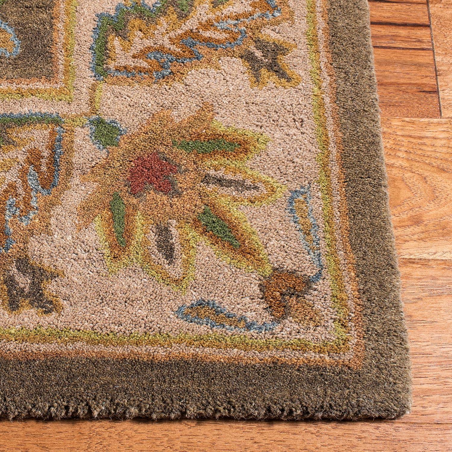 SAFAVIEH Heritage Wight Traditional Wool Area Rug, Green/Beige, 7'6" x 9'6"